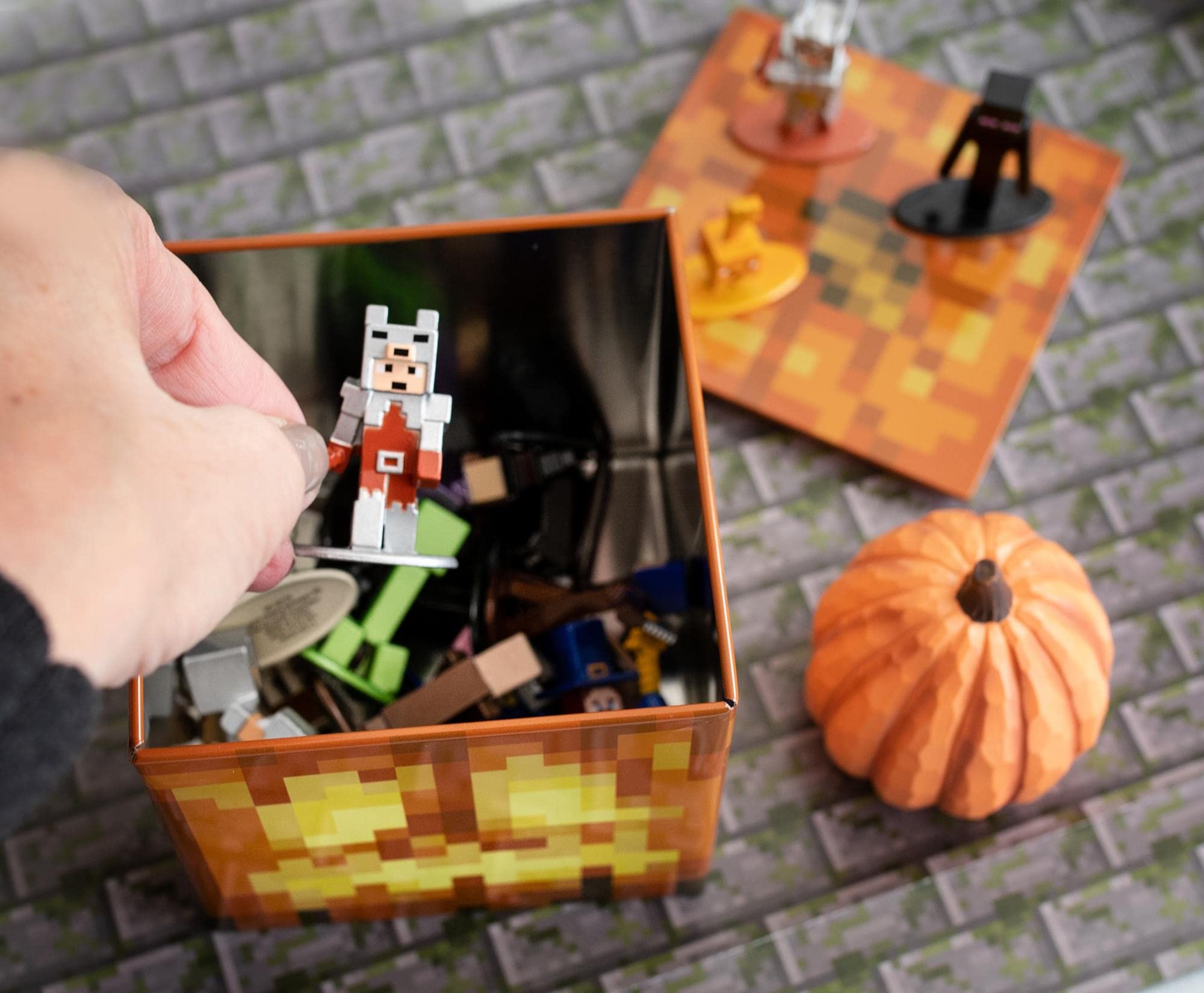 Minecraft Jack O'Lantern 4-Inch Tin Storage Box Cube Organizer With Lid | Basket Container, Cubby Cube Closet Organizer, Home De