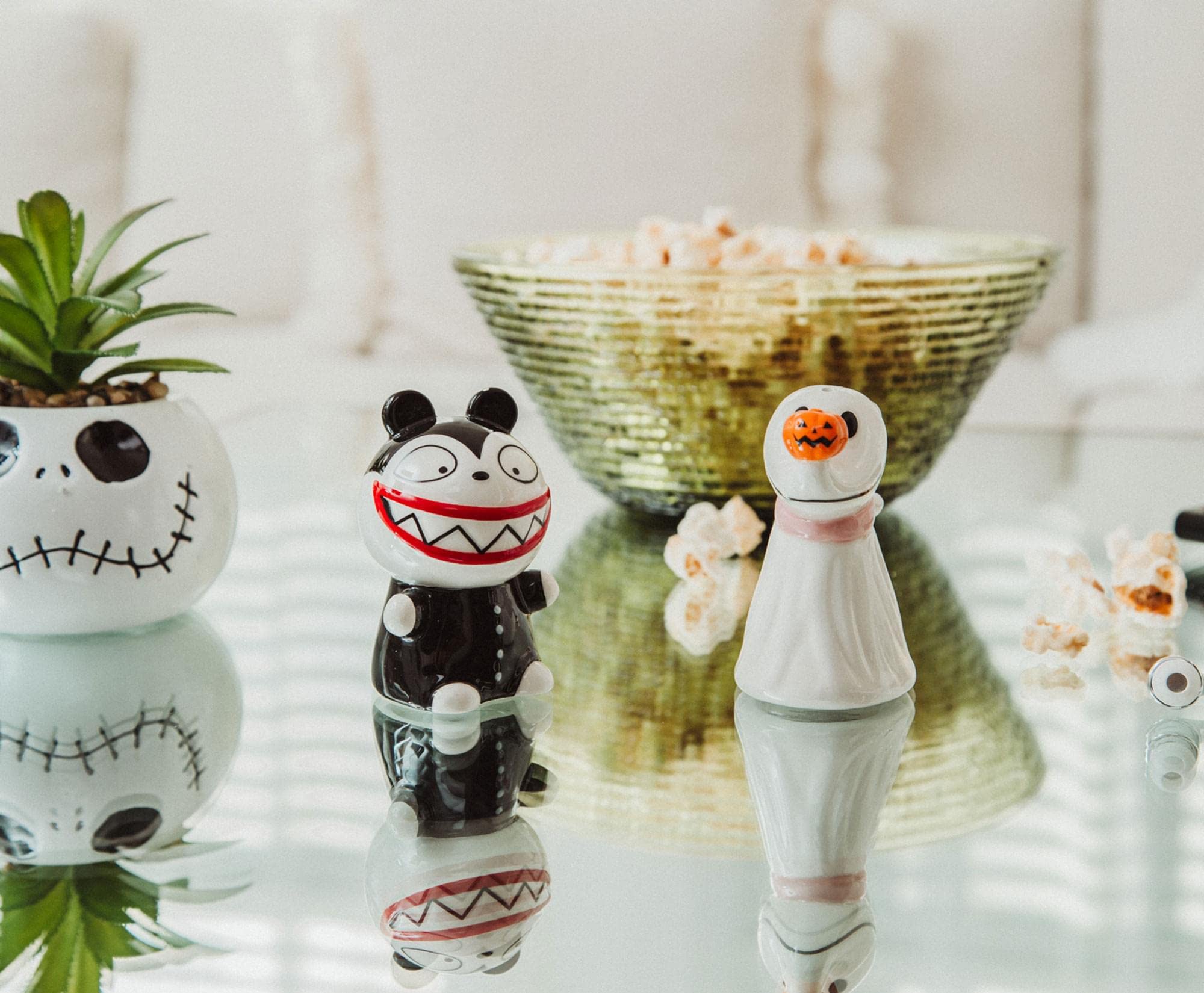 Disney The Nightmare Before Christmas Zero And Teddy Salt And Pepper Shaker Set