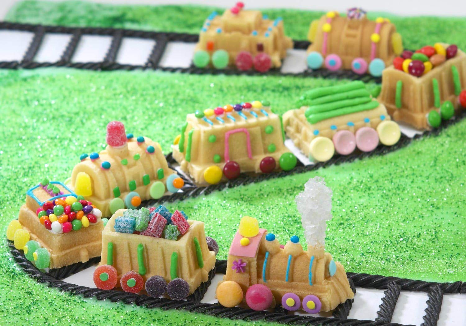 Nordic Ware+Train Cake Pan