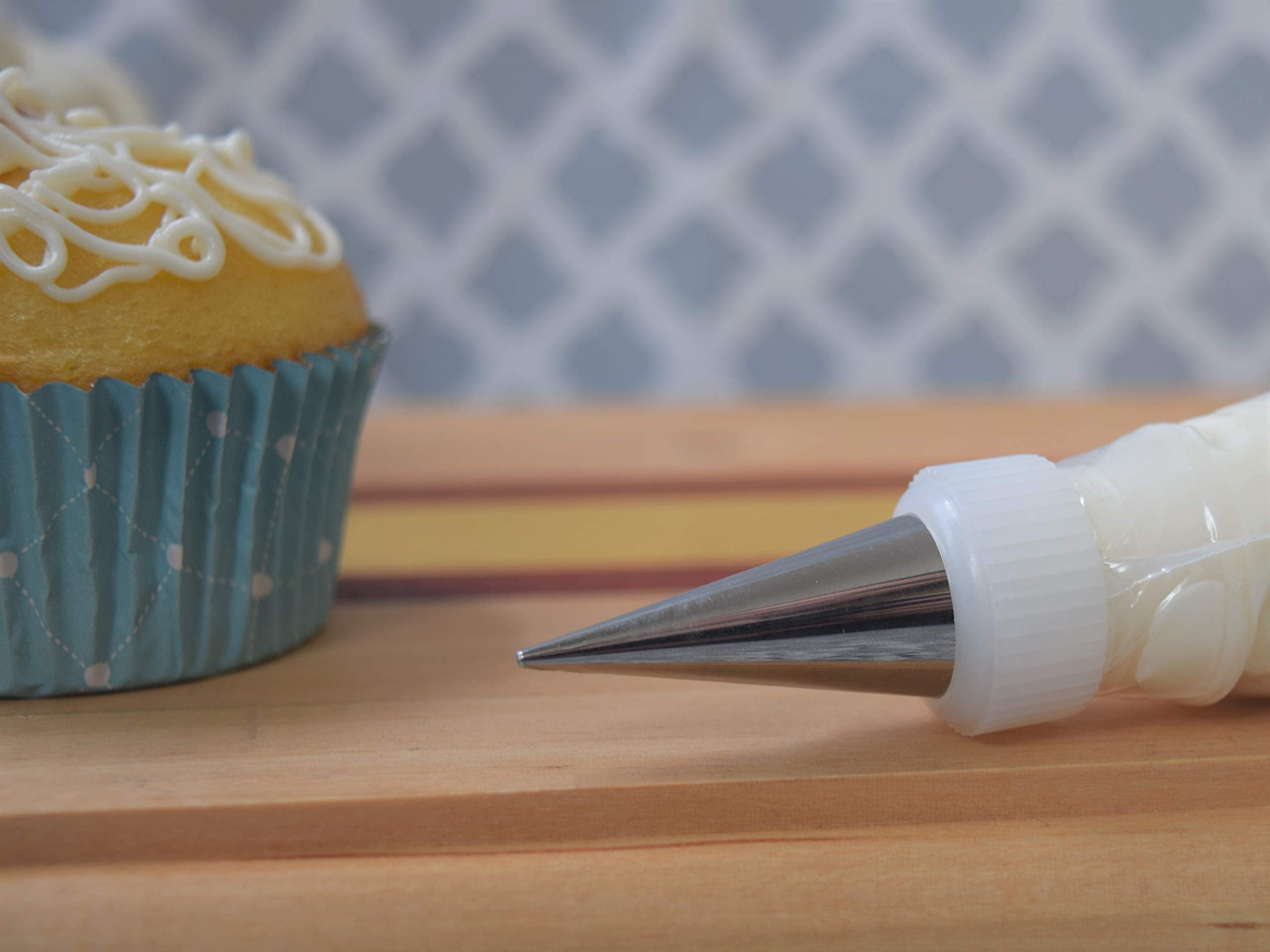 Ja Kitchens Set Of 3 Seamless Stainless Steel Writer Cake Decorating Tubes (Sizes: 1, 1.5, & 2)