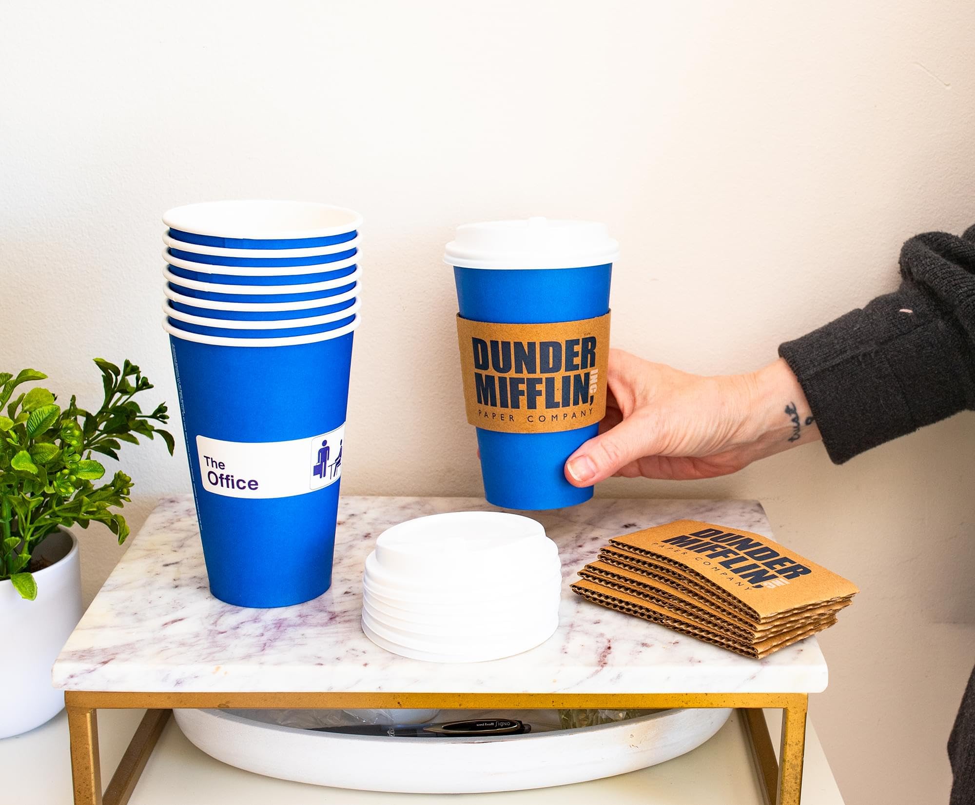 Silver Buffalo The Office Dunder Mifflin 8Pk Paper Travel Disposable Cups With Lid, 16 Ounces