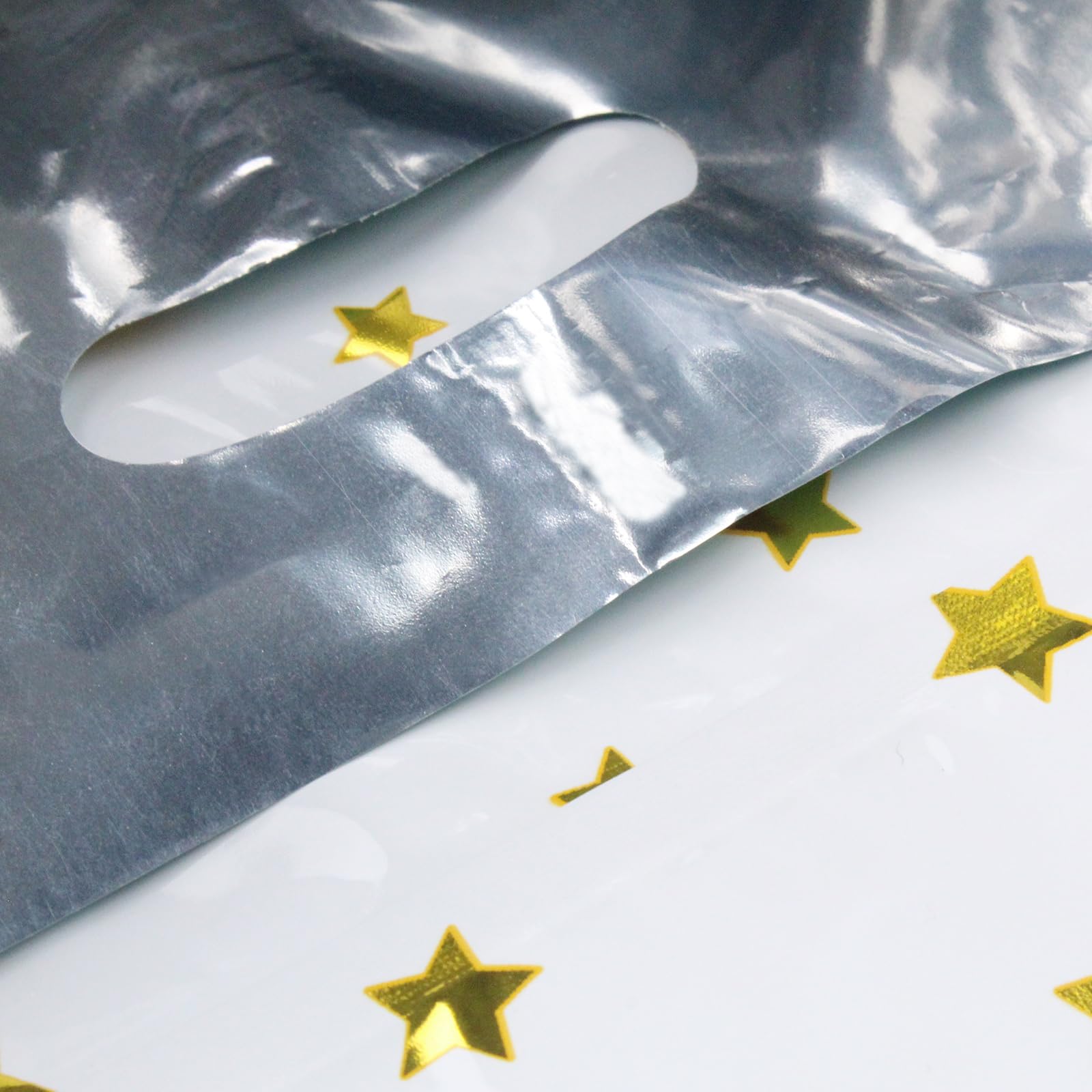 Saizone 25Pcs Party Favors Bags,Birthday Goodie Candy Bags,Goodie Bags For Kids Birthday Party,Loot Bags For Kids Birthday Party