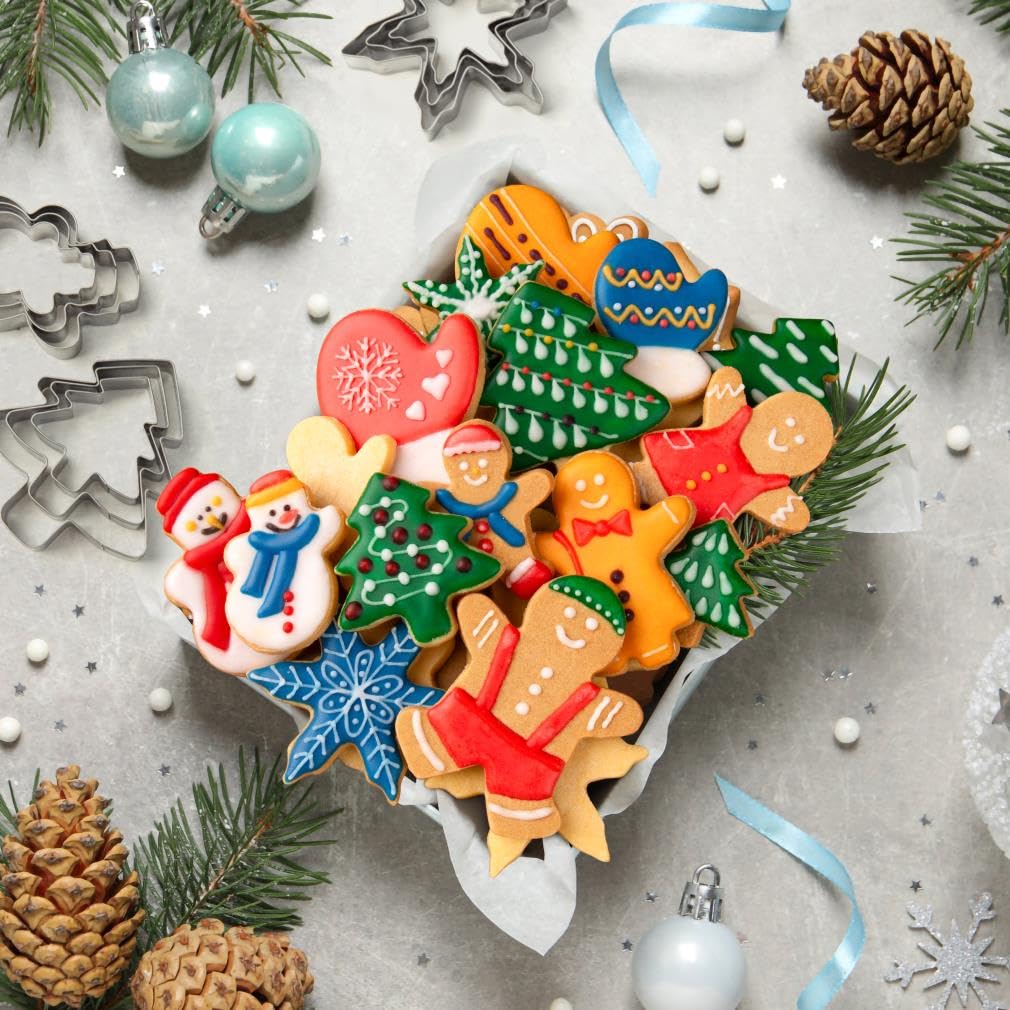 BYkooc Christmas Cookie Cutter Set,18 Piece Stainless Steel Winter Christmas Cookie Cutters Shapes for Baking - Christmas Tree,S