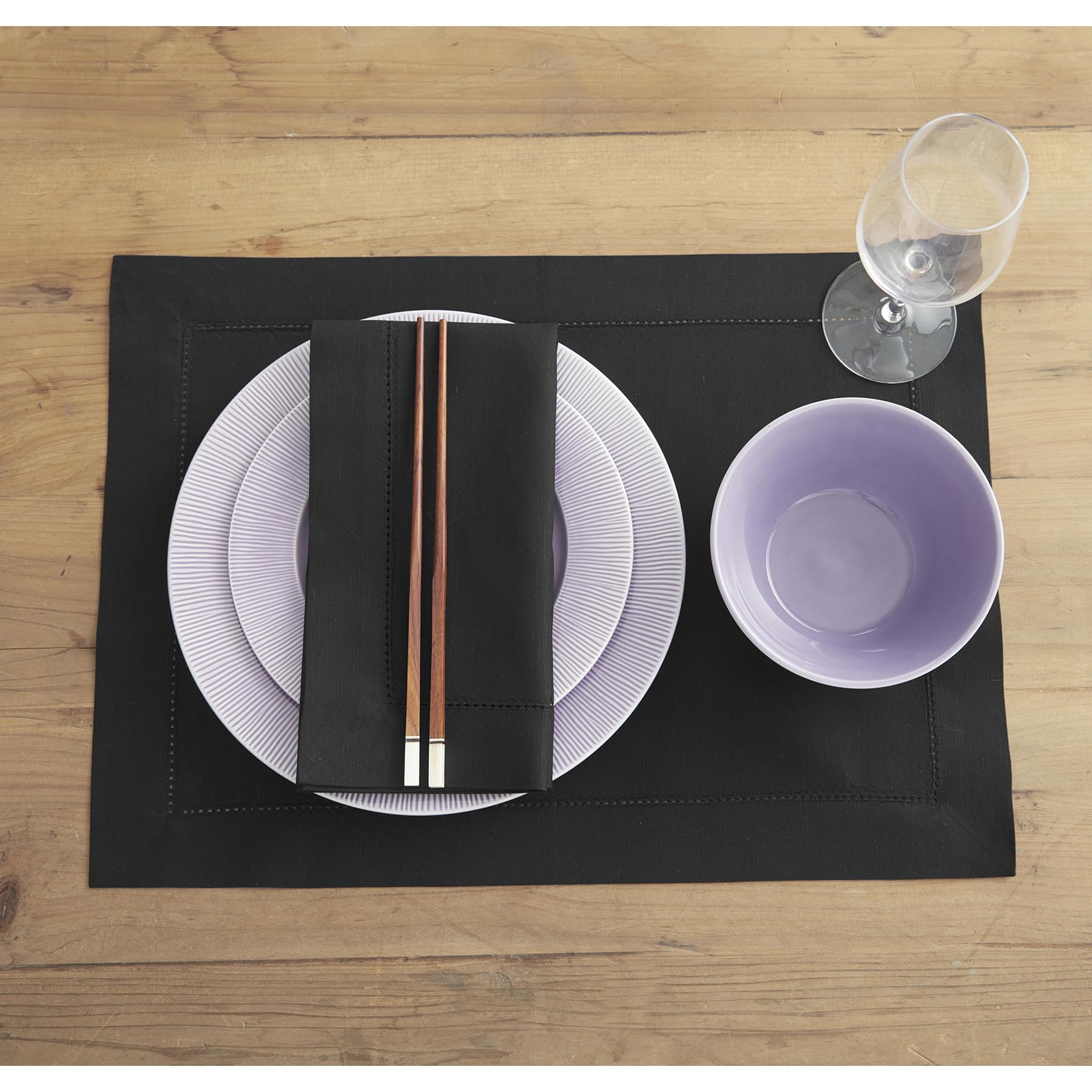 Solino Home Placemats 19'' L X 14'' W Inch - Cotton Linen Hemstitch Black Cloth Placemats Set Of 4 - Washable Fabric Place Mats