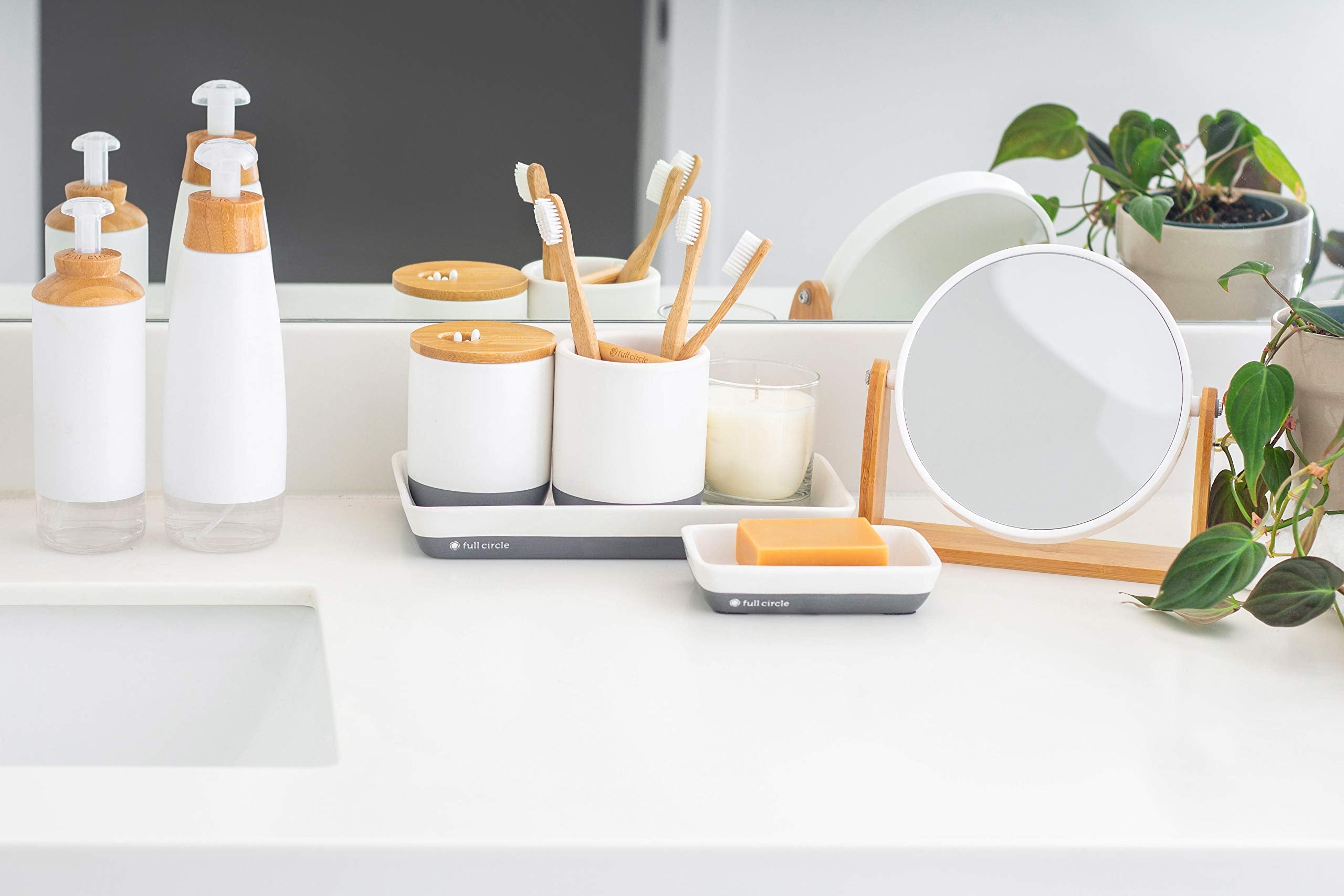 Full Circle Pick Me Up Cotton Swab And Q-Tip Canister, White
