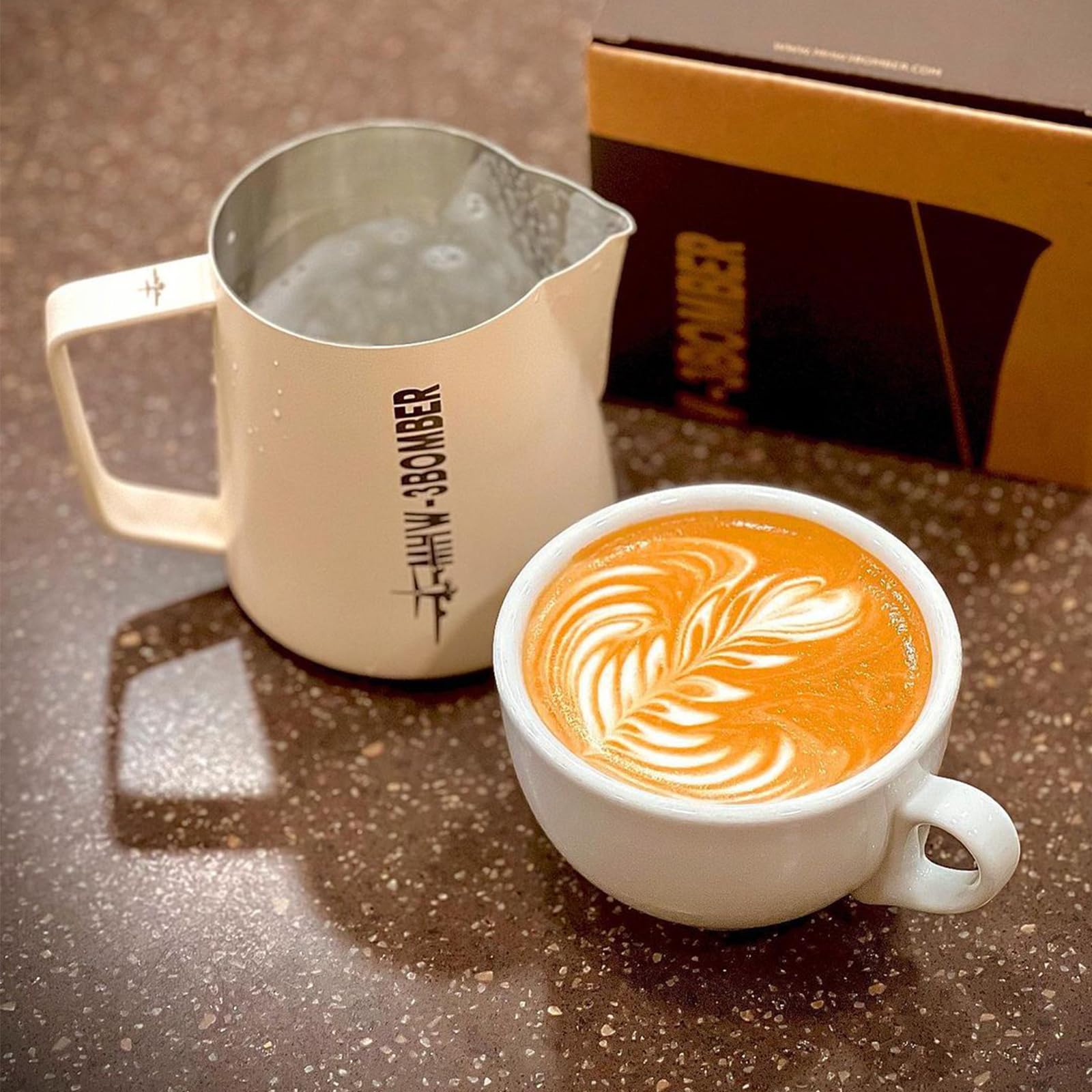 Mhw-3Bomber Espresso Steaming Pitcher Milk Frothing Pitcher Stainless Steel Milk Coffee Cappuccino Latte Art Barista Cup 20Oz/60