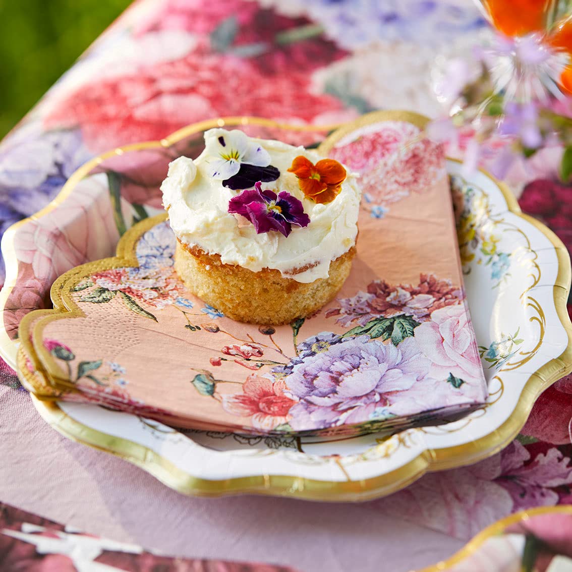 Talking Tables Truly Scrumptious Pack Of 20 Floral Scalloped Napkins | Vintage Afternoon Tea Party Tableware For Decoupage, Birt
