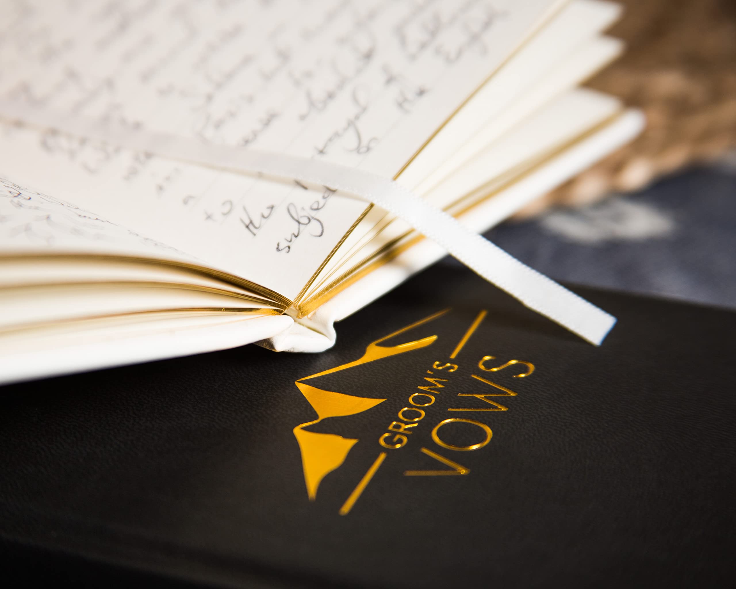 Groom'S And Bride'S Vows Wedding Vow Books (Set Of 2) - Black & White Pocket Sized Gold Foil Embossed Mountain Design Wedding Ce