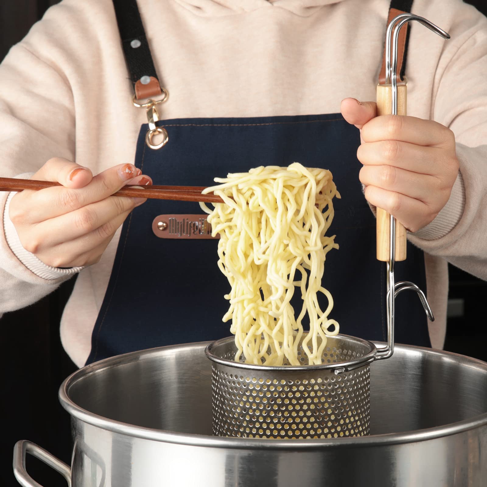 Mylifeunit Spaghetti Strainer Spoon, Stainless Steel Food Strainer Noodle Strainer With Handle