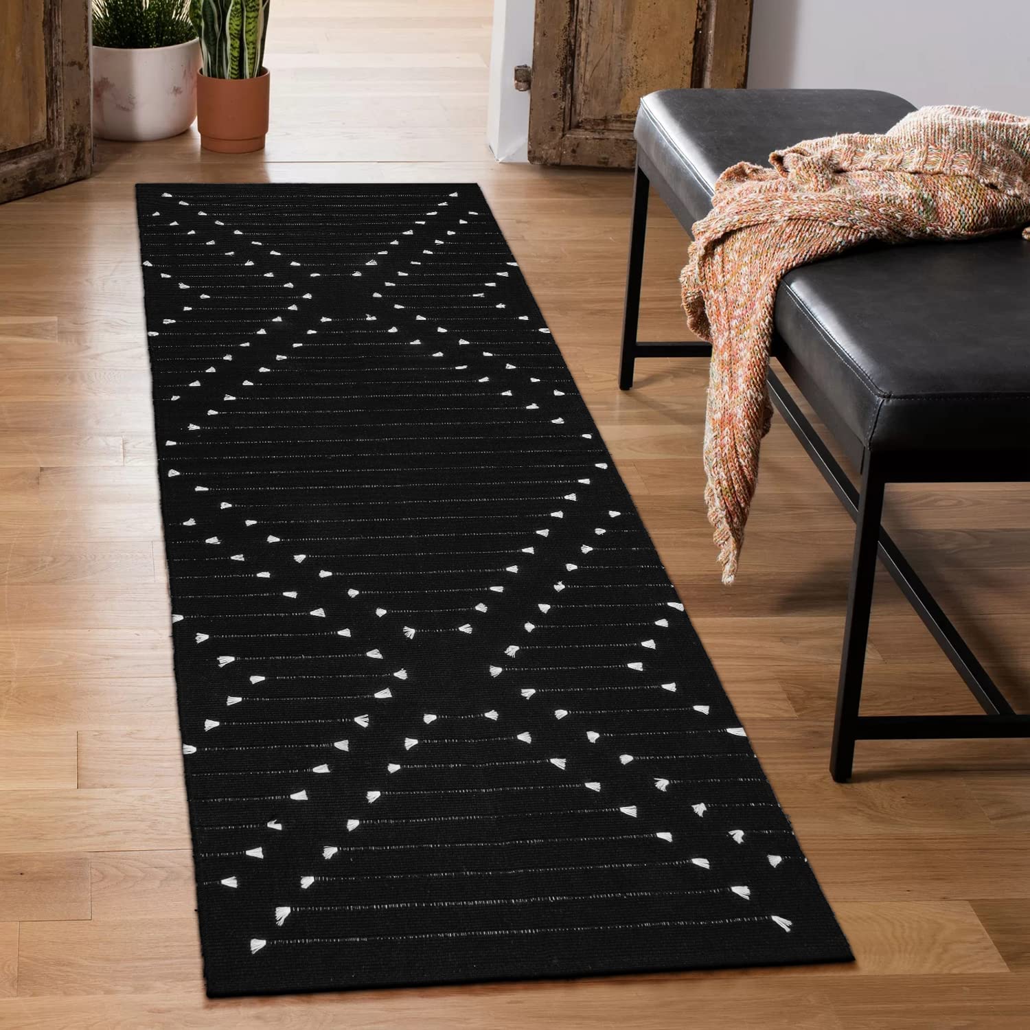 LIVEBOX Black Runner 2x6 Boho Washable Rug for Hallway, Moroccan Woven Entryway Throw Area Rug Indoor Cotton Mat for Kitchen L