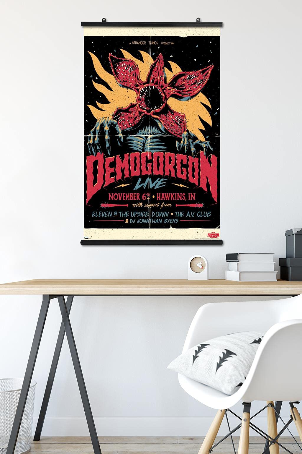 Trends International Netflix Stranger Things - Demogorgon Live Wall Poster, 22.375'' X 34'', Poster & Clip Bundle