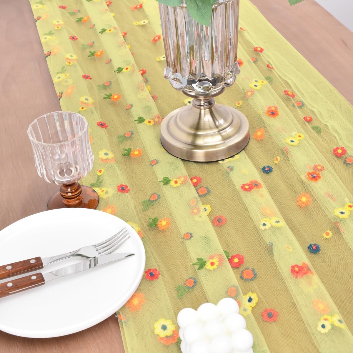 Joanlody 3pcs Yellow Embroidery Daisy Fall Thanksgiving Table Runner Florals Seasonal Tulle Table Runner Holiday Kitchen Dining