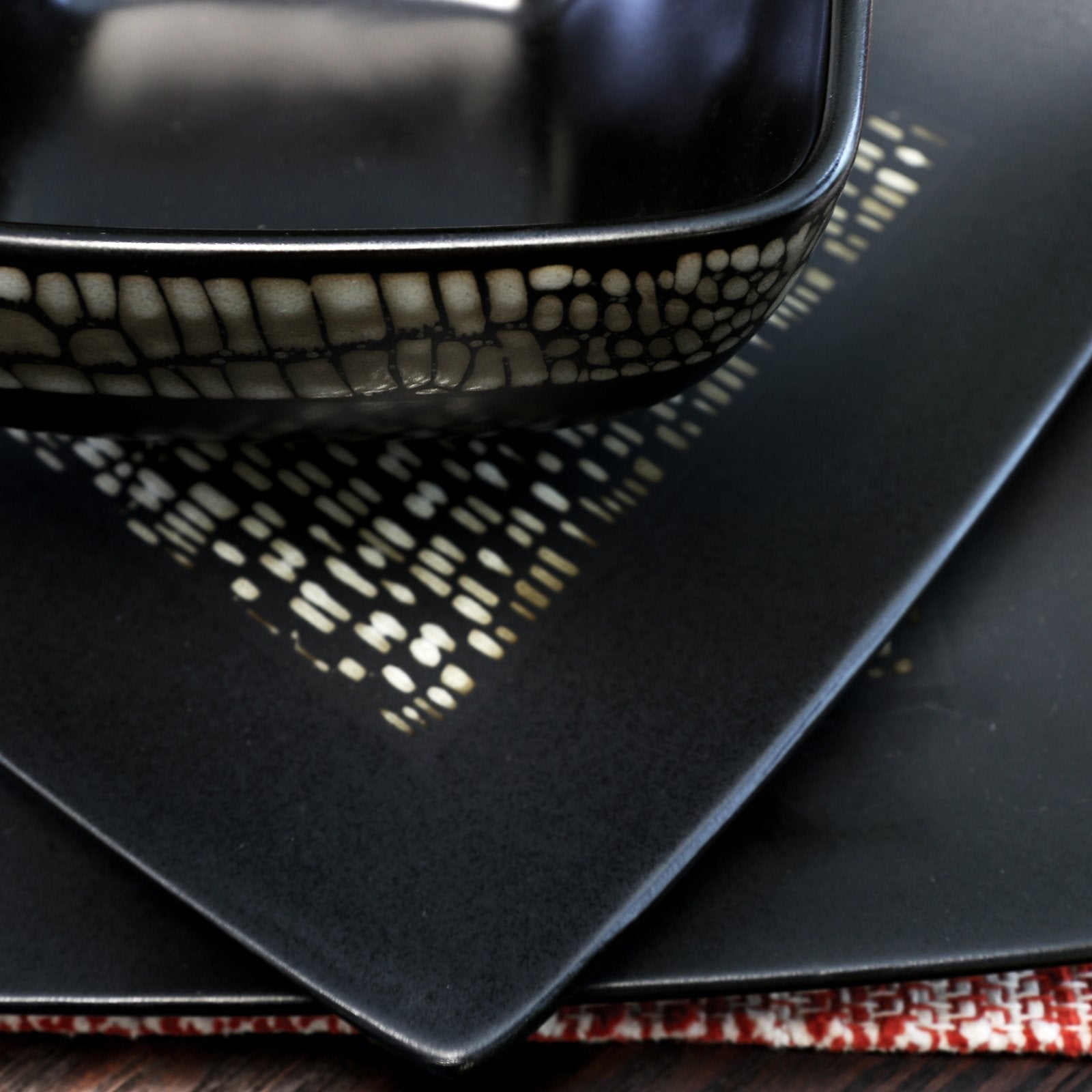 Elama Square Stoneware Pattern Dinnerware Dish Set, 16 Piece, Matte Black and Tan Tile