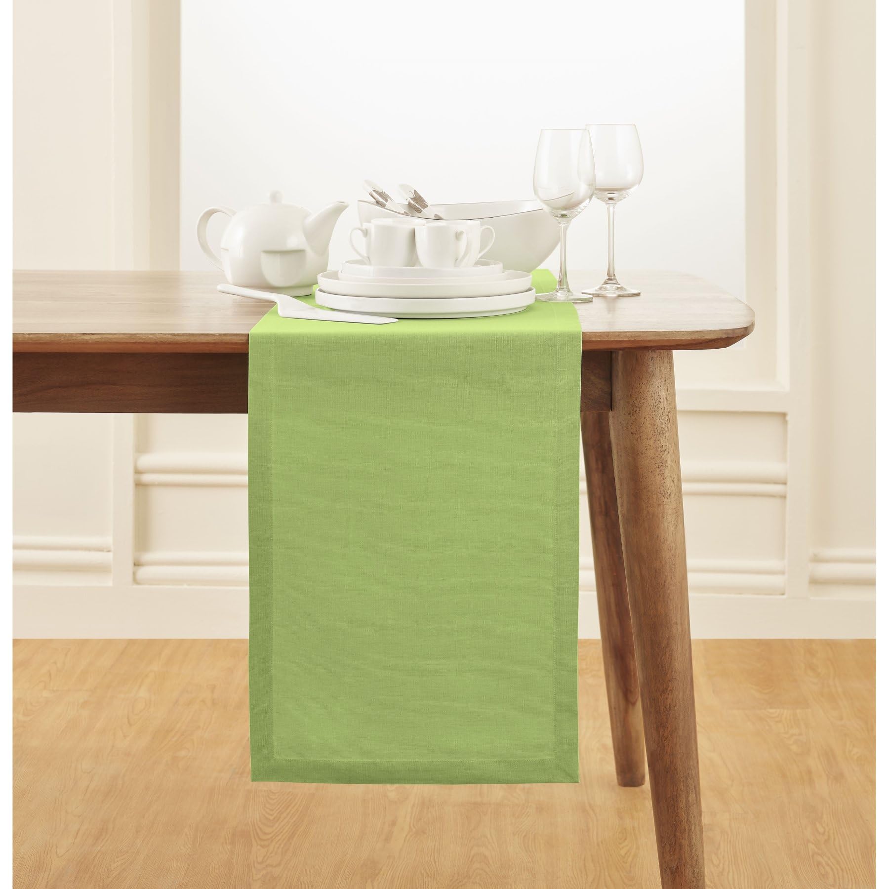 Solino Home Apple Green Table Runner 108 Inches Long - Cotton Linen Table Runner 14 X 108 Inch - Machine Washable Dining Table R