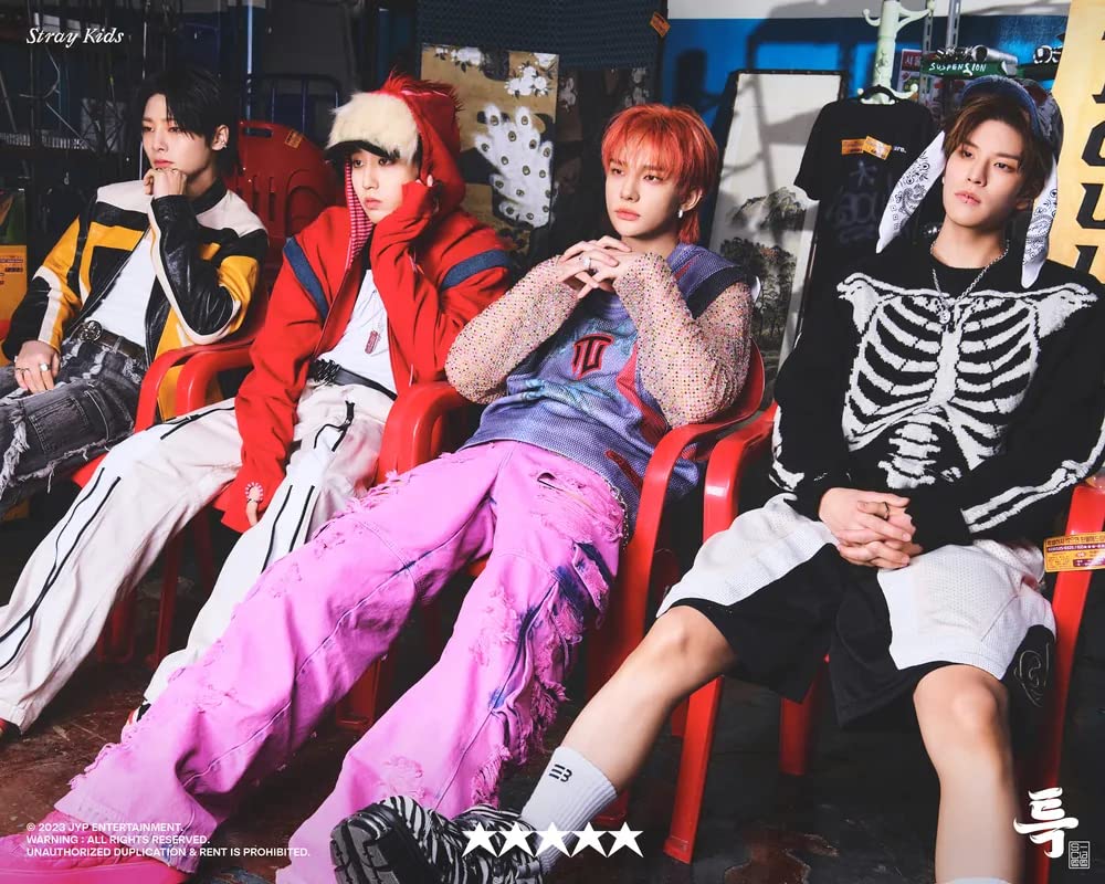 Stray Kids 5-Star, The 3Rd Album, Cd + Photo Book + Mini Poster On Pack + Photo Card (Standard A Version)