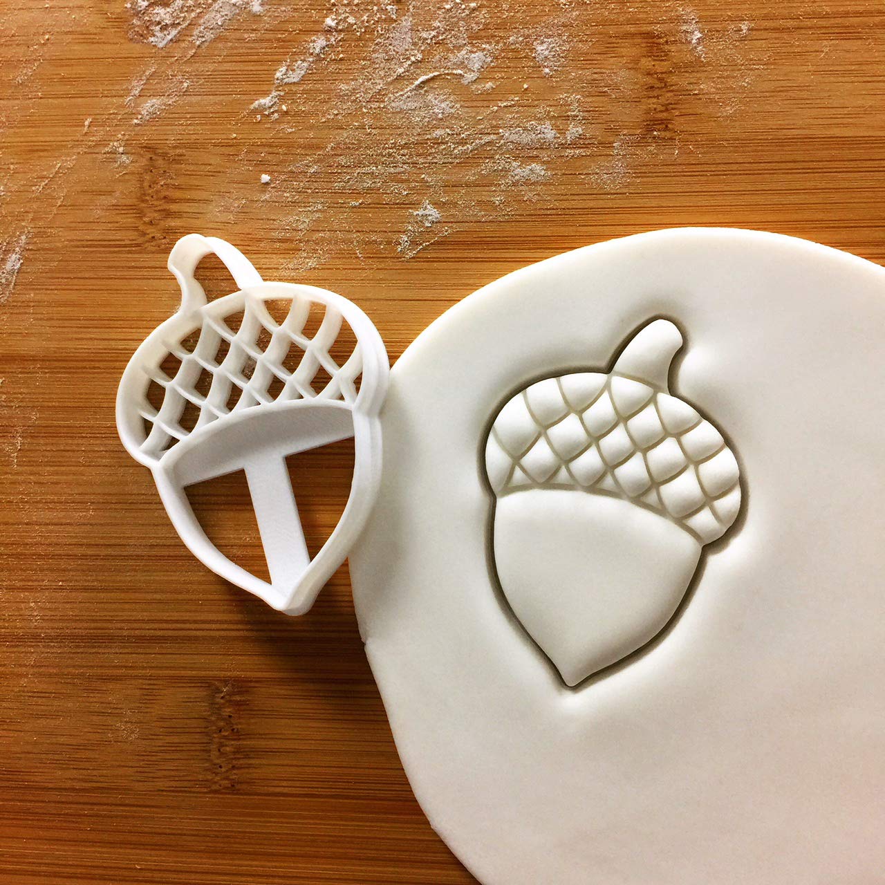 Set Of 2 Squirrel Cookie Cutters (Designs: Acorn And Squirrel), 2 Pieces - Bakerlogy