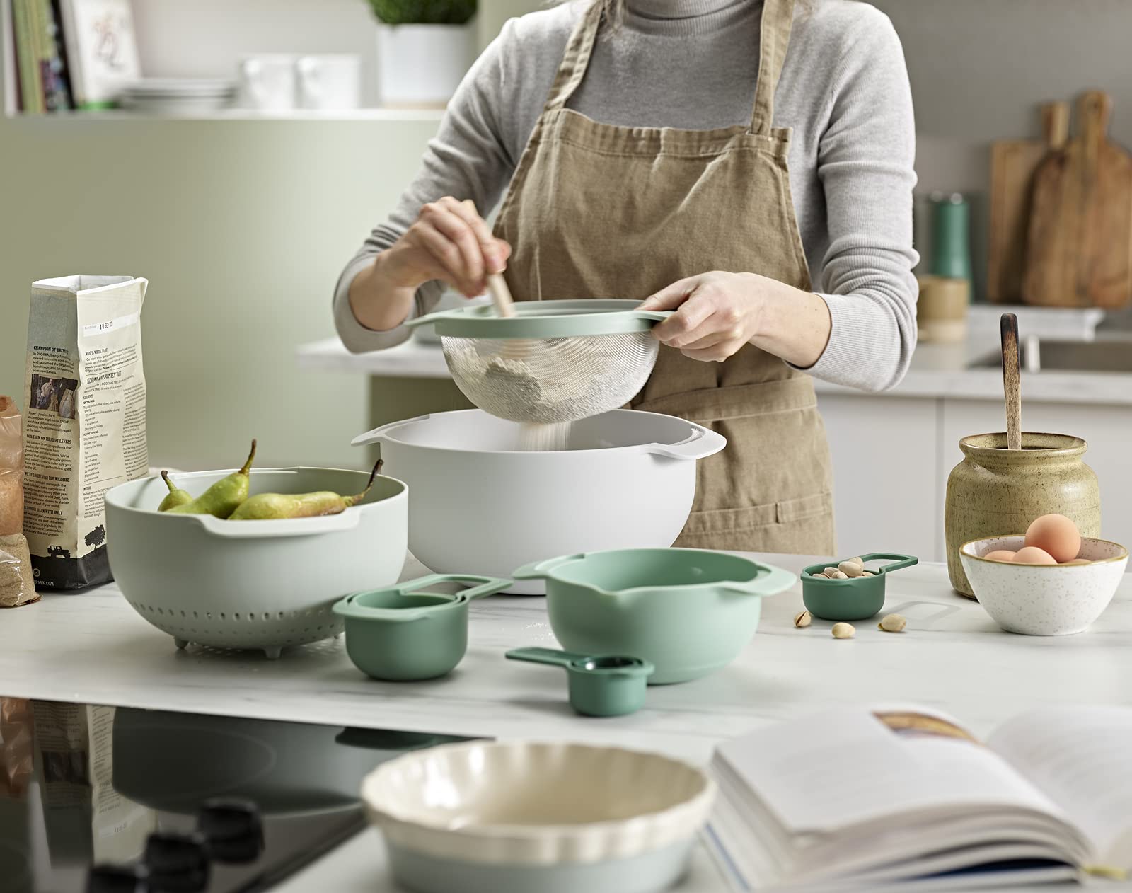 Joseph Joseph Nest 9 Plus, 9 Piece Compact Food Preparation Set With Mixing Bowls, Measuring Cups, Sieve And Colander, Editions