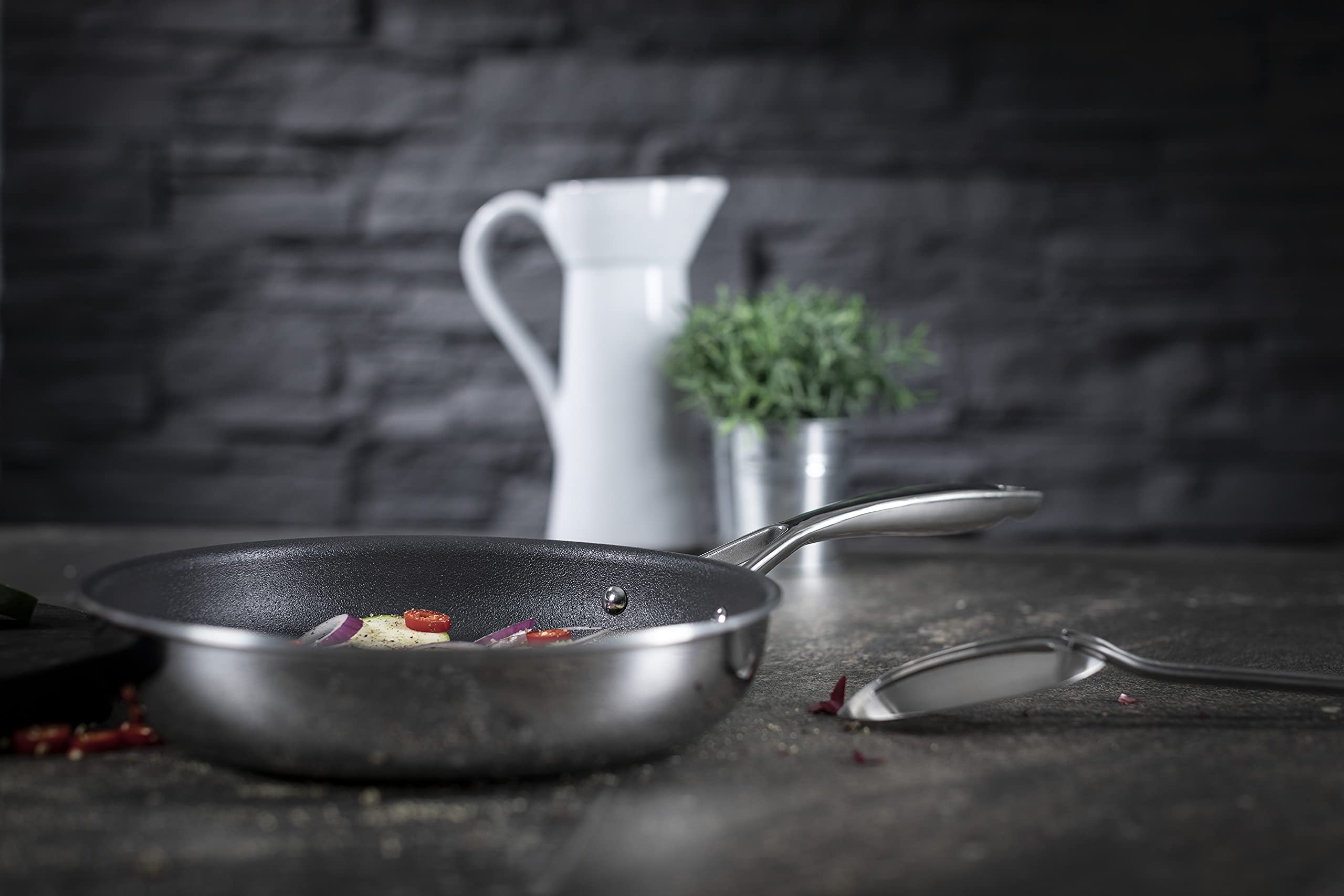 Kuhn Rikon Peak Oven-Safe Non-Stick Induction Frying Pan, 8 Inch/20 Cm, Silver