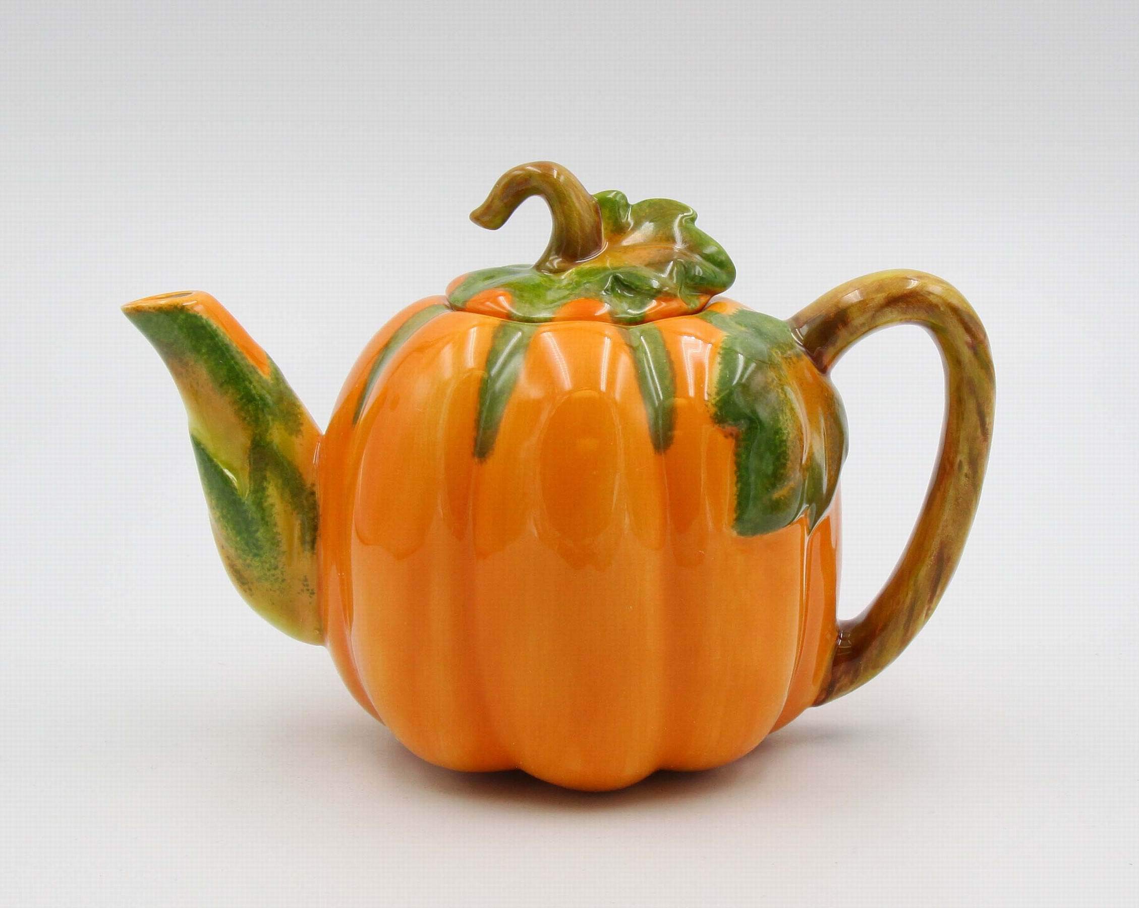 Fine Ceramic Pumpkin Teapot, 8'' L