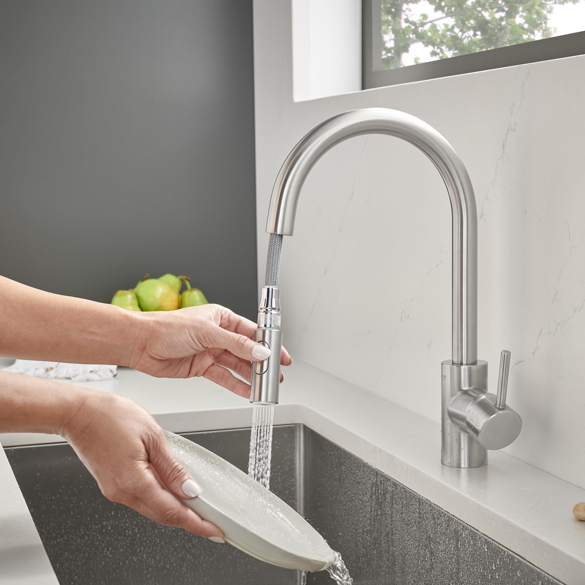 GROHE Concetto Pull-Down Kitchen Faucet, 1.75 GPM, Stainless Steel, Model 32665DC3, Supersteel Finish