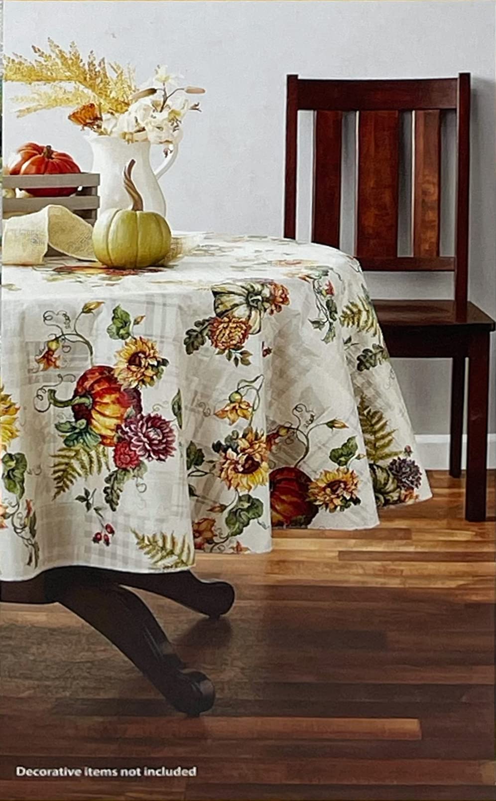 Town & Country Linen Corp Celebrate Vinyl Tablecloth Harvest Botanical Patchwork 70 Round