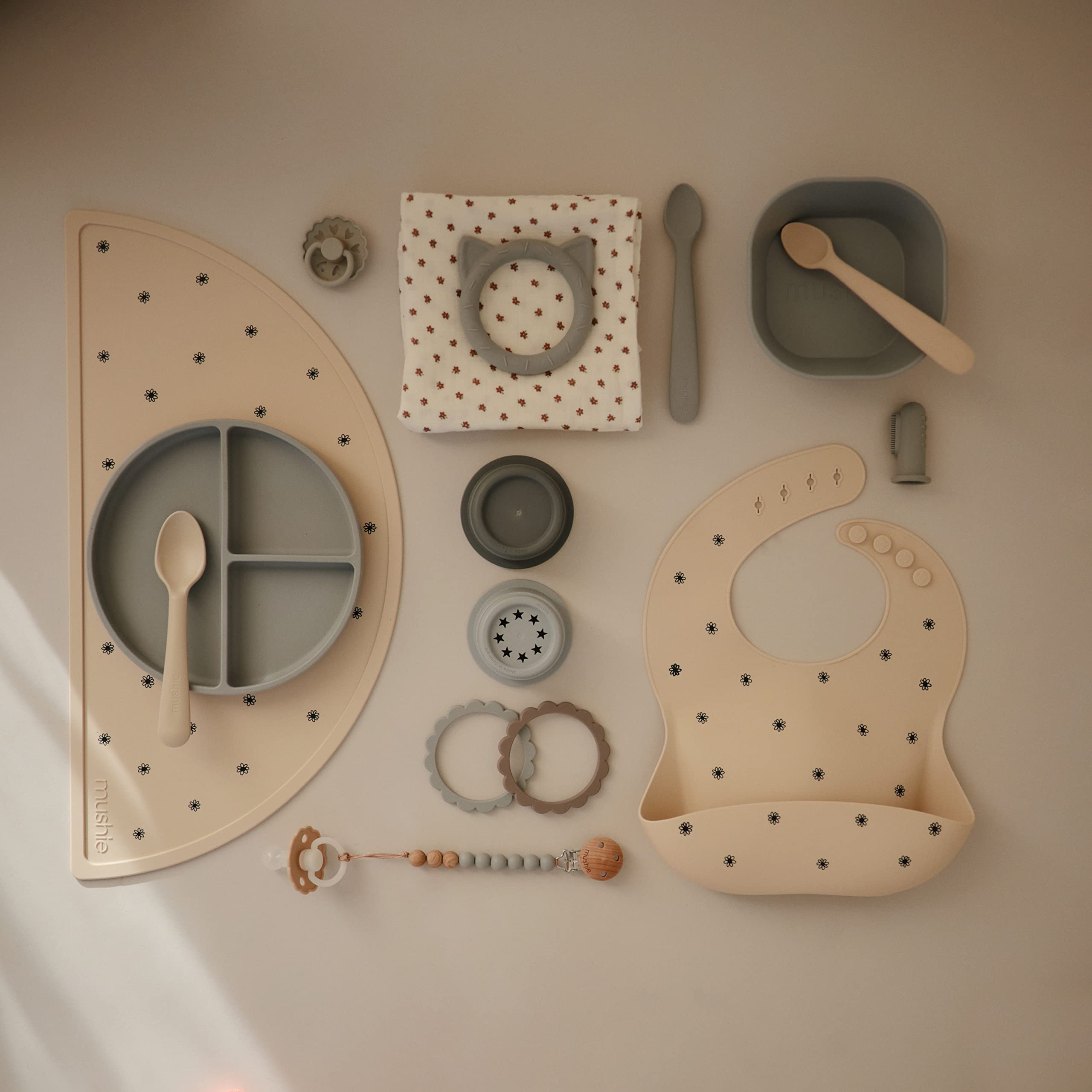 mushie Silicone Baby Feeding Spoons | 2 Pack (Stone/Cloudy Mauve)