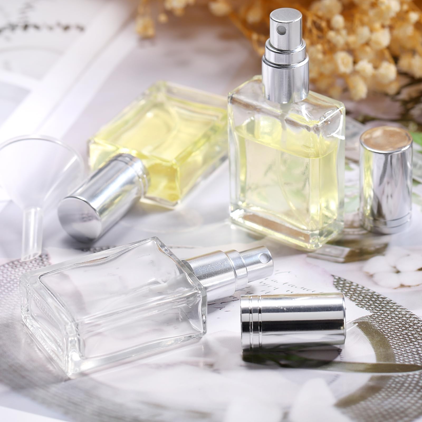 Foraineam 18 Pack Clear Glass Fine Mist Atomizer Spray Bottles, 15Ml Refillable Mini Perfume Bottle, Empty Glass Perfume Atomize