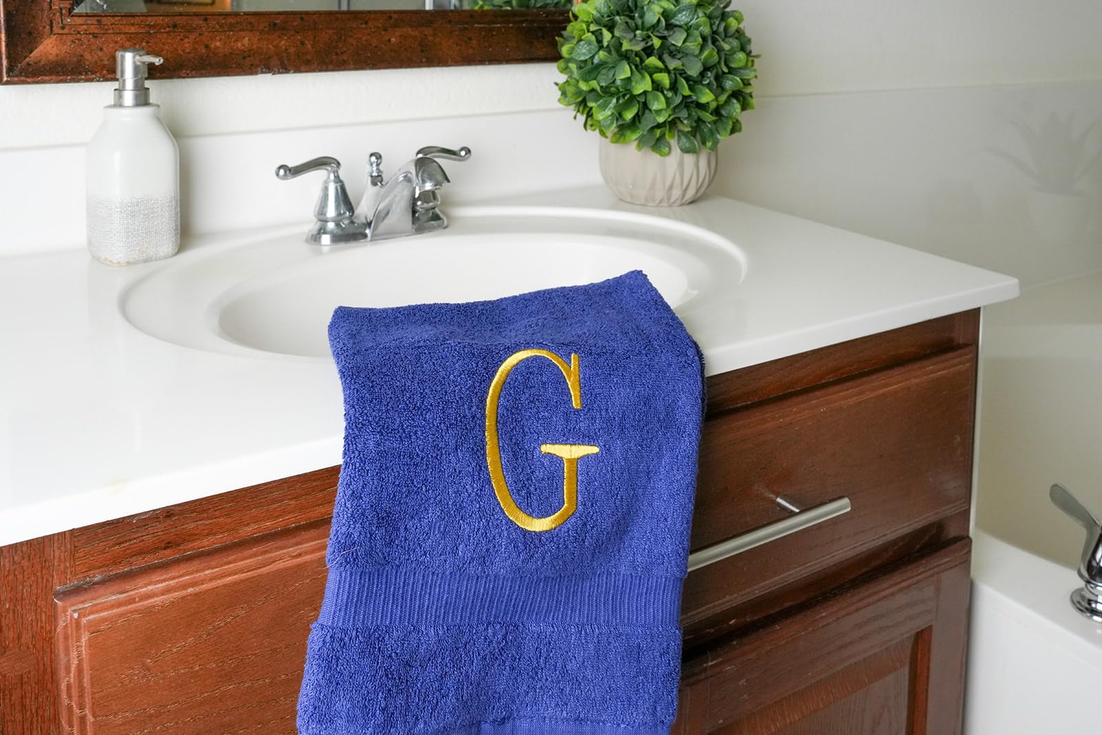 Navy Powder Room Hand Towel - Monogram Initial Hotel Quality Decorative Embroidered Luxury Towel For Spa - Gots Organic Certifie