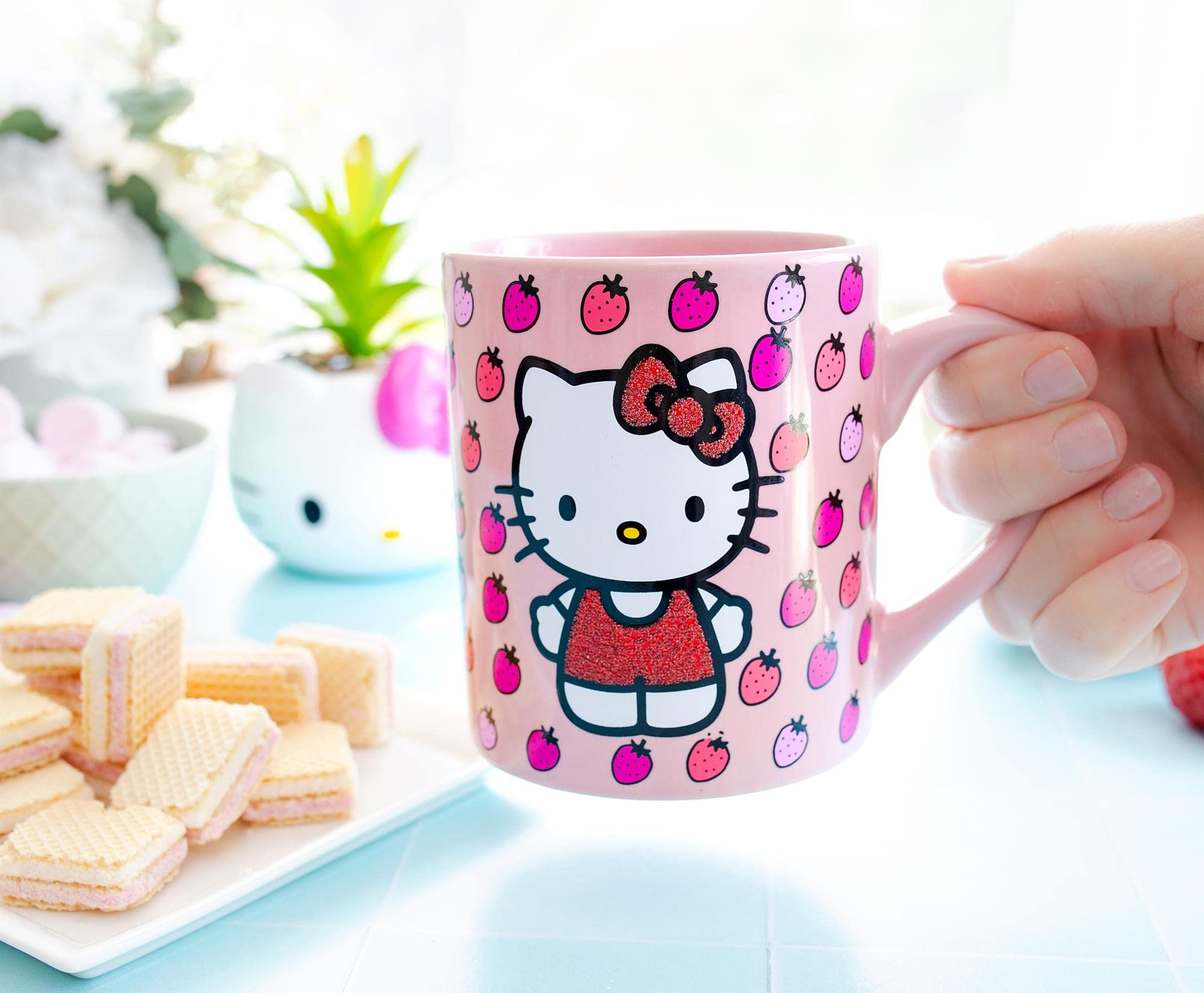 Hello Kitty Glitter Strawberry 14Oz Ceramic Mug