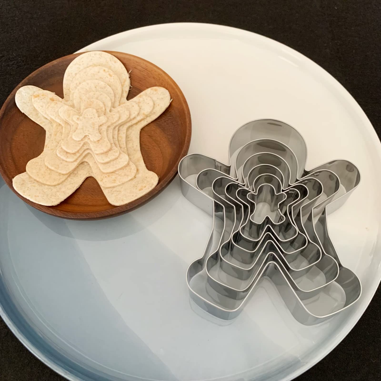 Gingerbread Man Cookie Cutter Set-4.5'', 3.5'', 2.8'', 2.1'', 1.6''-0.9''-6 Pieces-Holiday Christmas Cookie Cutter