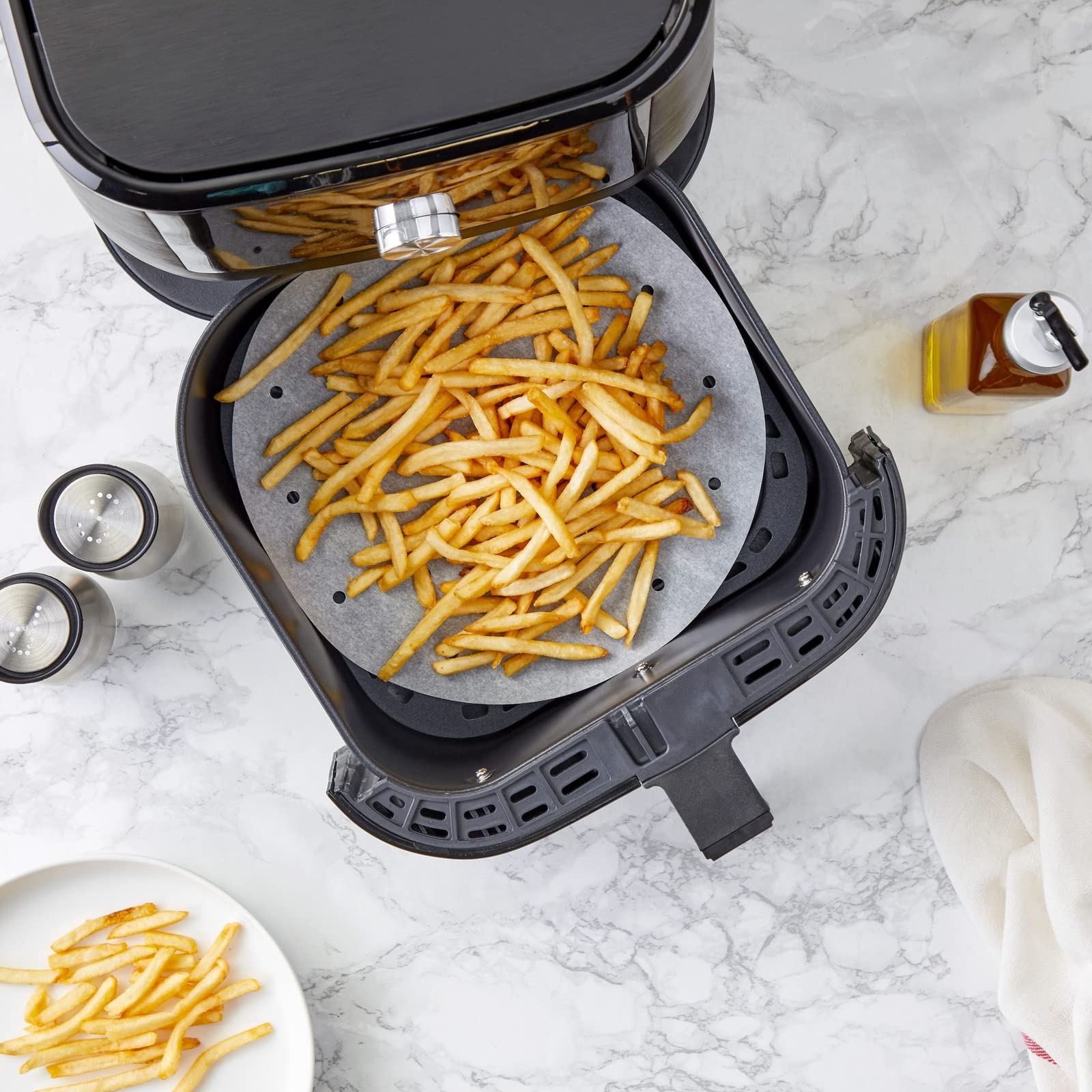 Juvale Round Air Fryer Liners With Holes - 8-Inch Parchment Paper Disposable, Dumpling Paper - Perforated Bamboo Steamer Liner S
