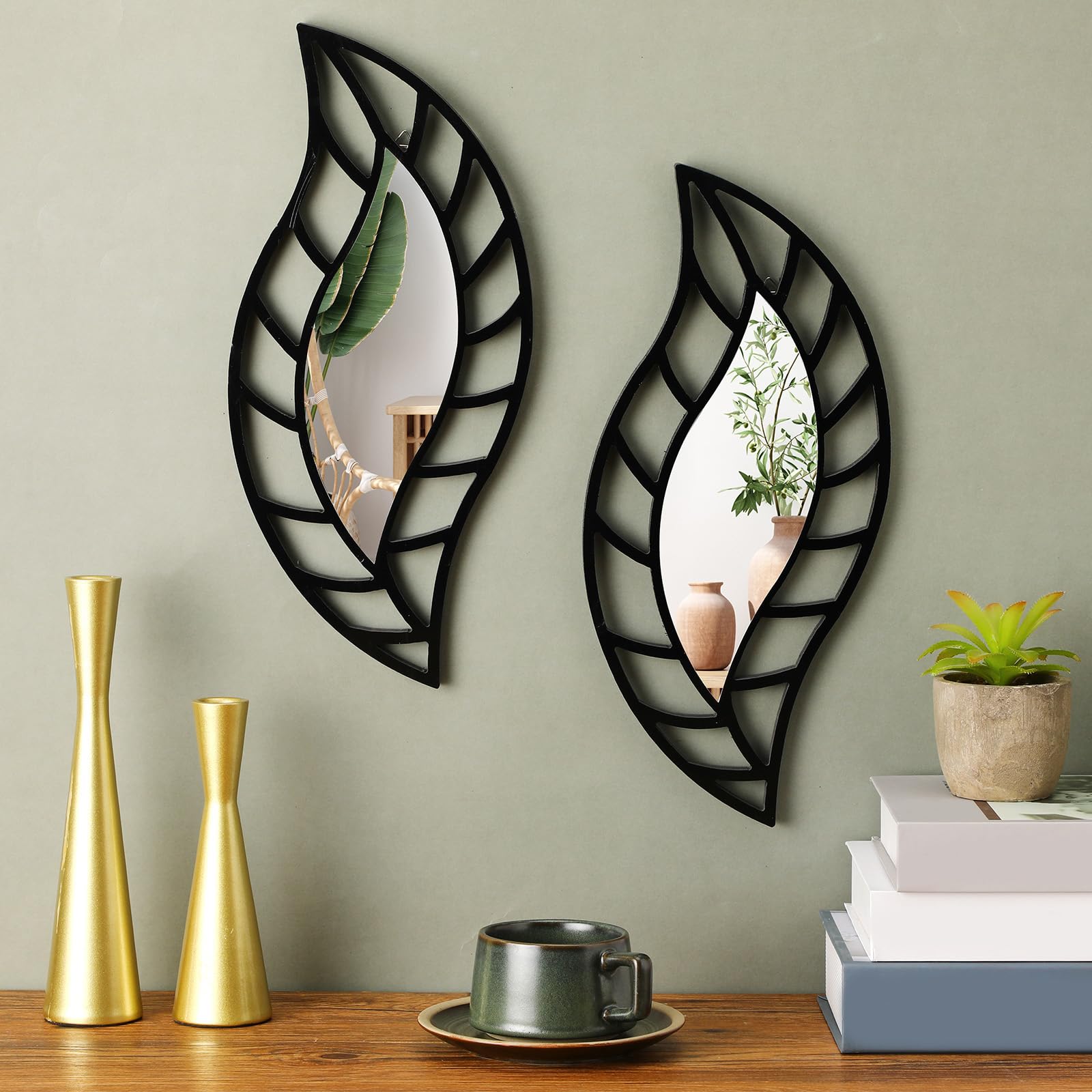 Roowest 2 Pcs Decorative Mirror Wall Decor Leaf Teardrop Mirror Wall Mounted Decorations for Living Room Bedroom Bathroom Vanity