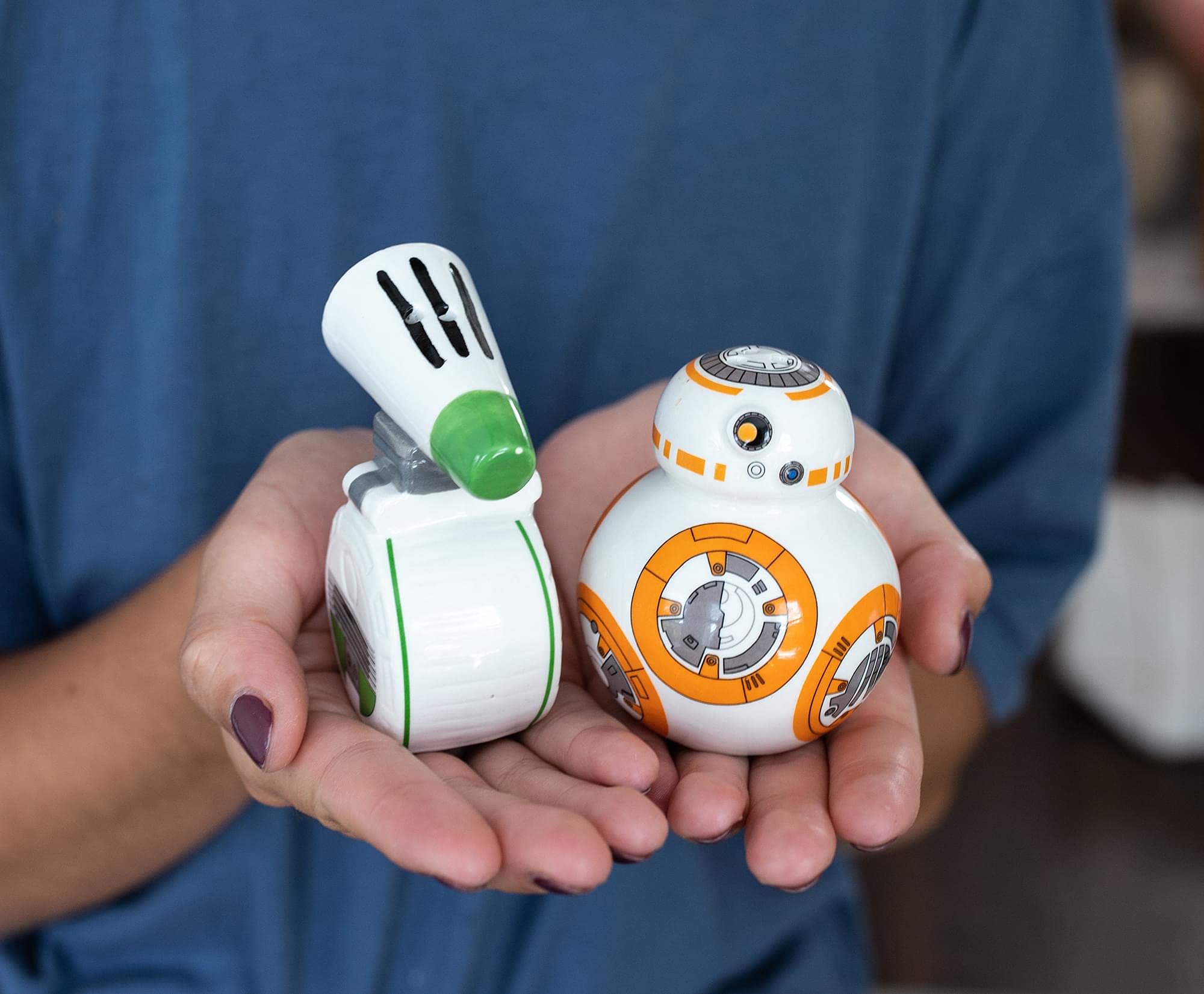 Star Wars Episode 9: Rise Of Skywalker Salt And Pepper Shakers - Ceramic