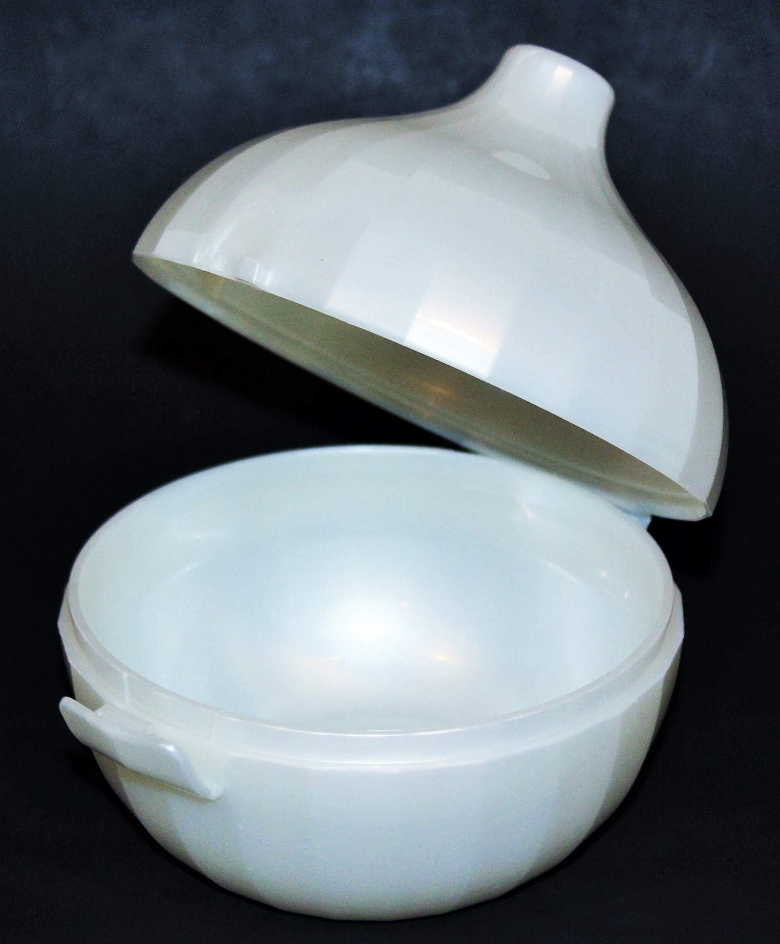 Tupperware Onion Keeper Round Container Pearl White