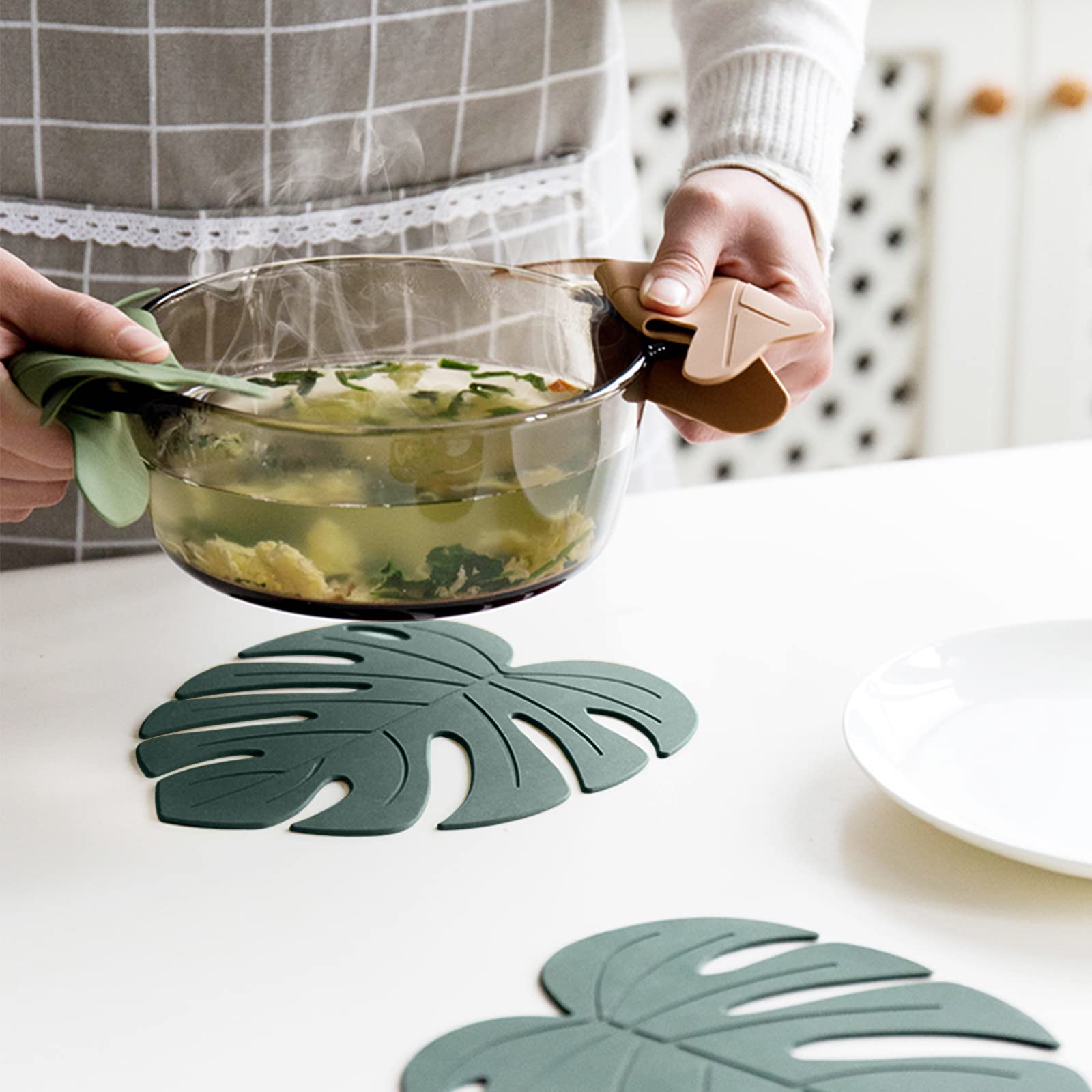 Silicone Trivet Mat Set Of 2, Monstera Hot Pot Holder Hot Pads For Table And Countertop, Soft Rubber Multi-Use Trivets For Pots
