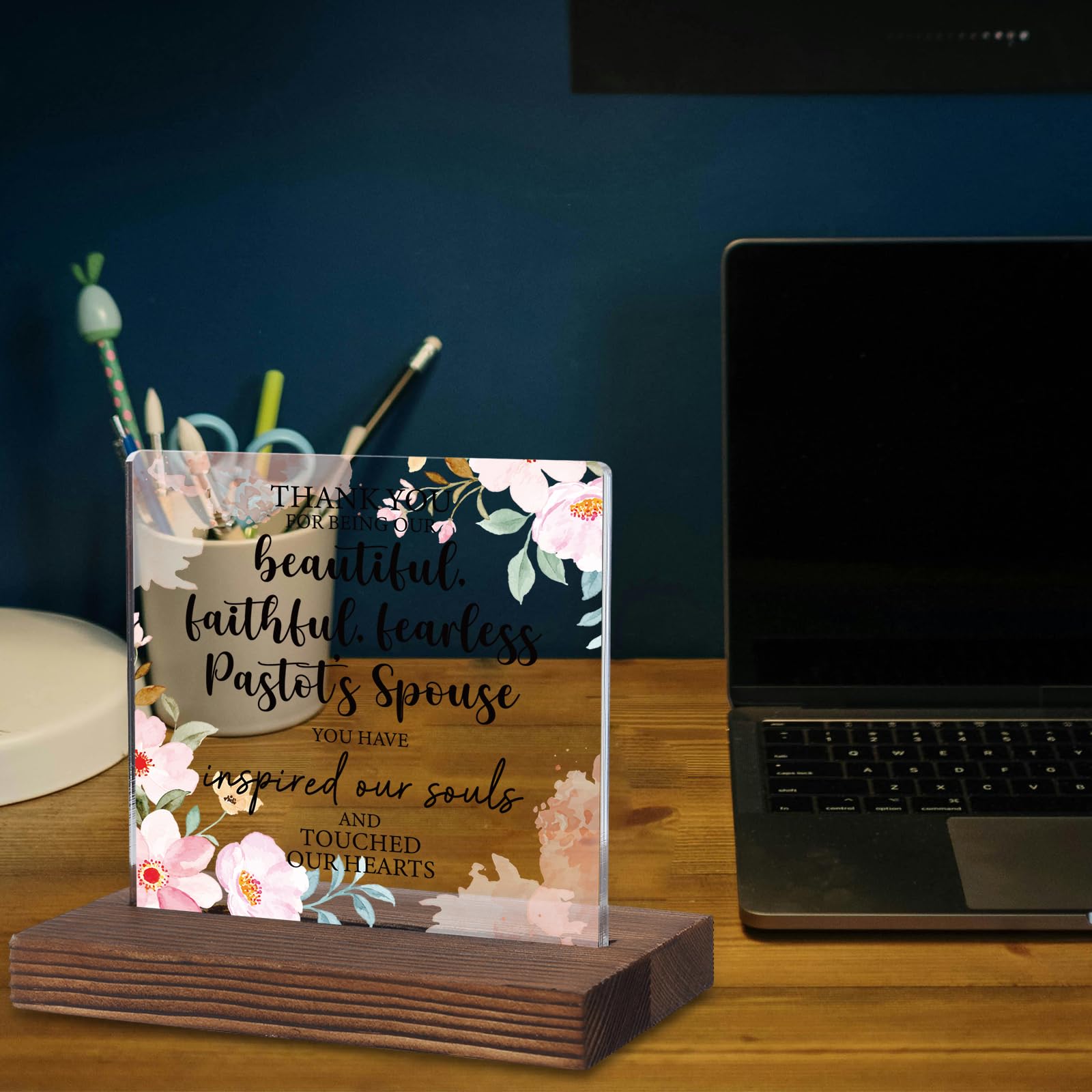 Pastors Spouse Appreciation Gift, Acrylic Desk Plaque with Floral Design and Heartfelt Message, Rustic Wood Base Thank You Sign
