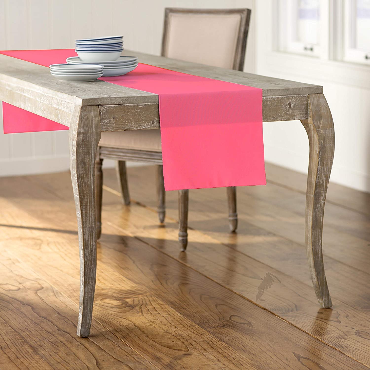 LA Linen Polyester Poplin Table Runner 14  by 108-Inch  Hot Pink