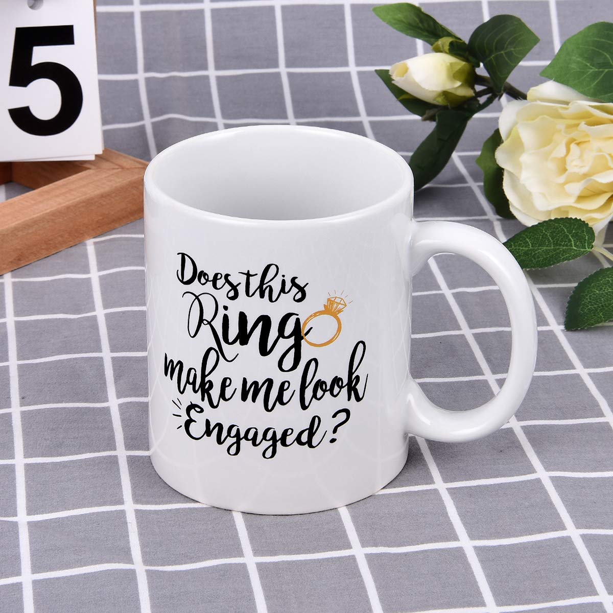 Maustic Funny Coffee Mug Does This Ring Make Me Look Engaged Coffee Tea Cup Funny Mug Novelty Coffee Mug For Men Women Birthday