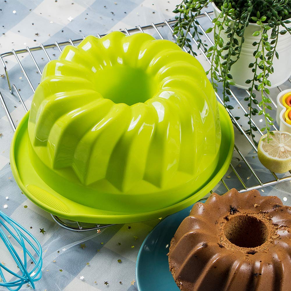 Webake Silicone Fluted Tube Cake Baking Pan 10 Inch Non-Stick Cake Mold Bakeware (Green)