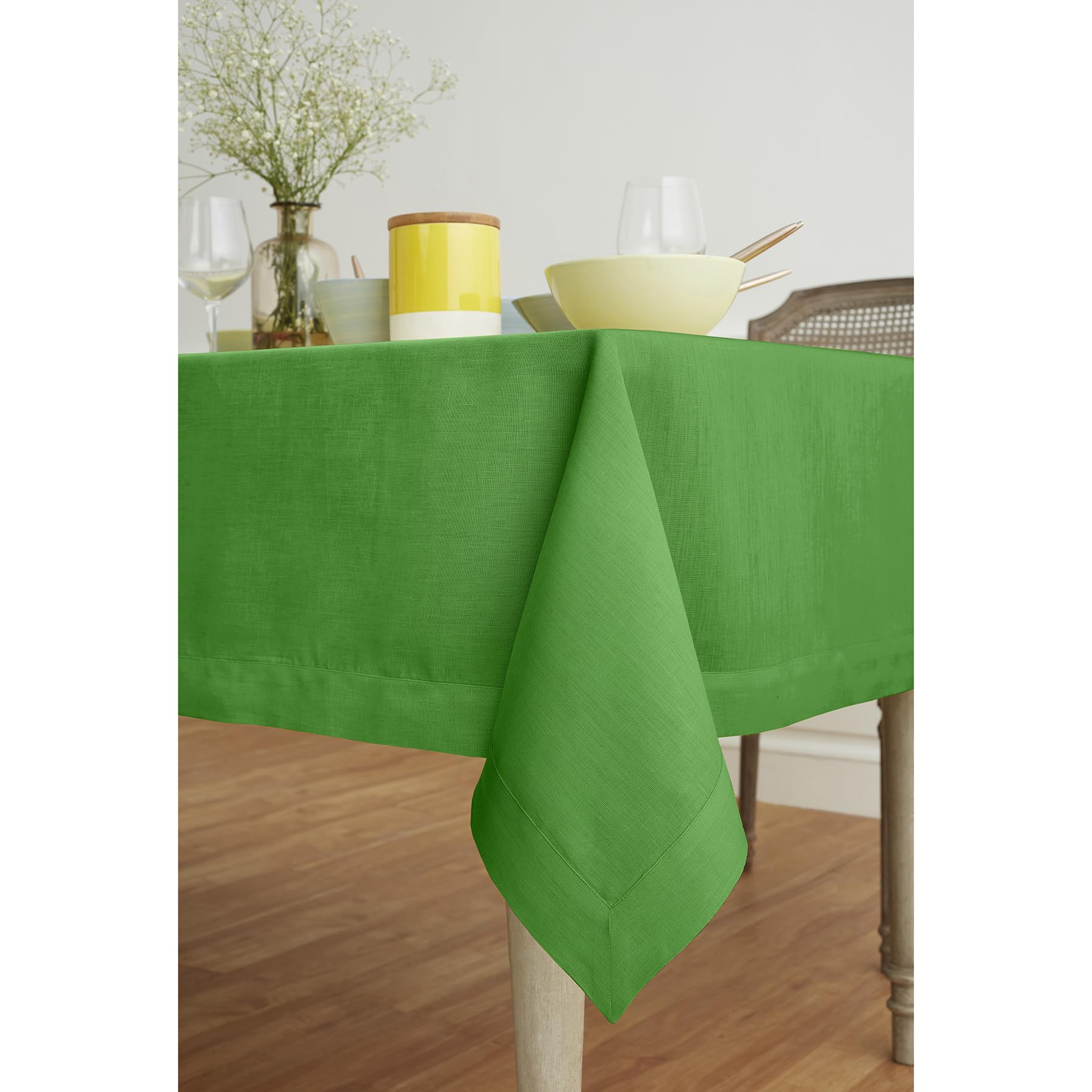 Solino Home Linen Tablecloth - 100% Pure Linen Kelly Green Tablecloth 60 X 108 Inch - Machine Washable Rectangle Tablecloth For