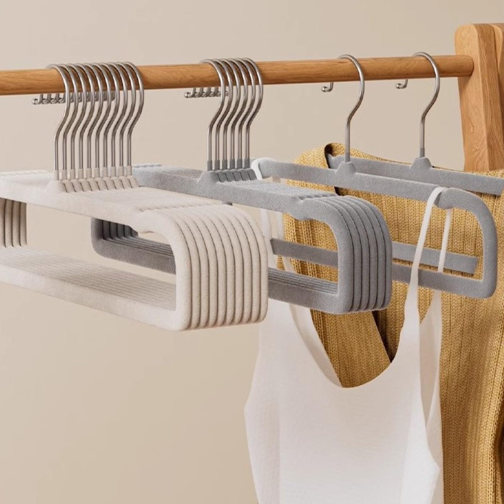 Hgyze Velvet Pant Hanger Space Saving, 20 Pack Non-Slip Shorts Hanger, Jeans Slack Trousers Hanger With 10Pcs Clothe Hanger Conn