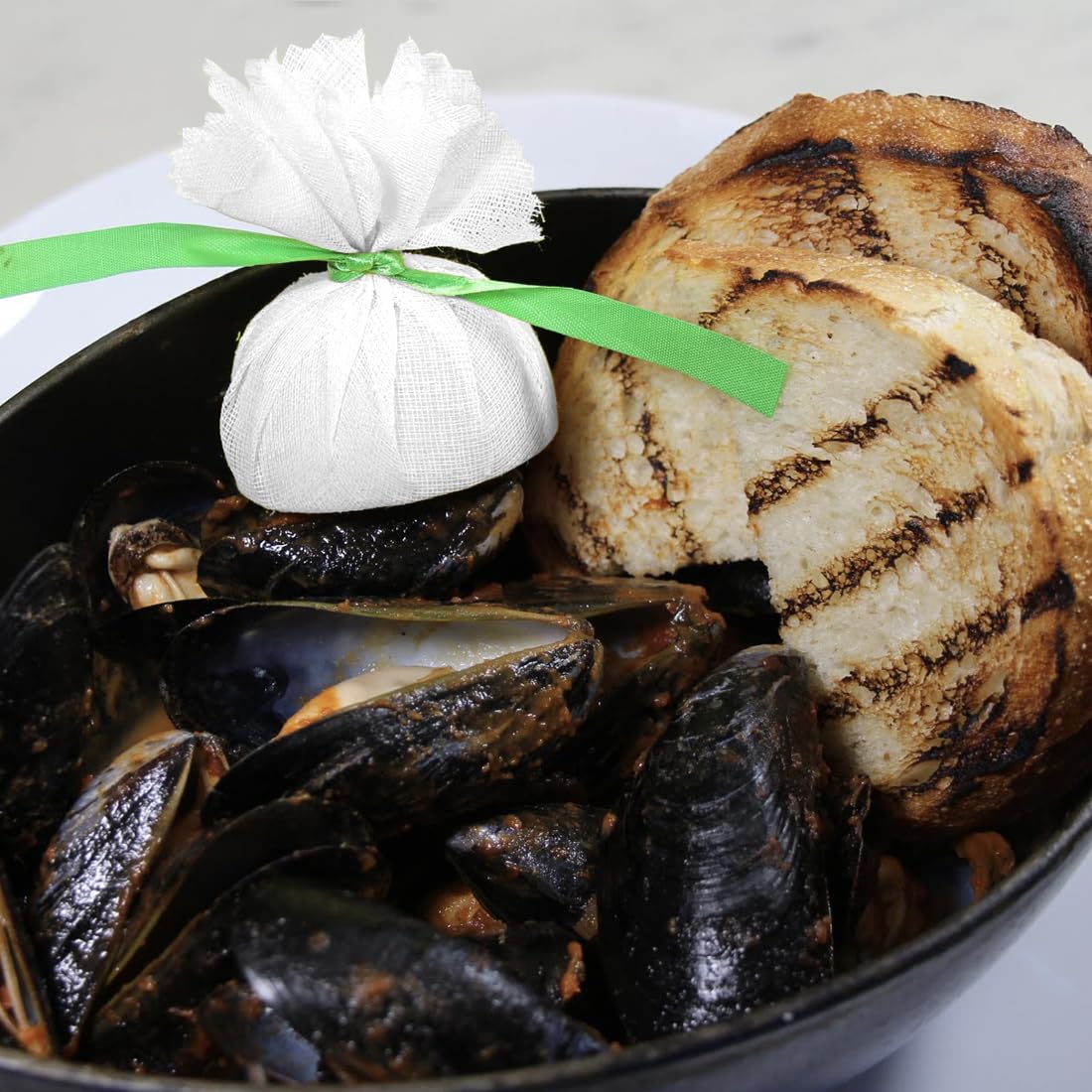 Regency Wraps Lemon Wraps Lemon Covers with Ribbon  Wedge Bags  Enjoy Seed-Free Squeezing over seafood  Perfect for Lemon Halves or Wedges  White 100 Count