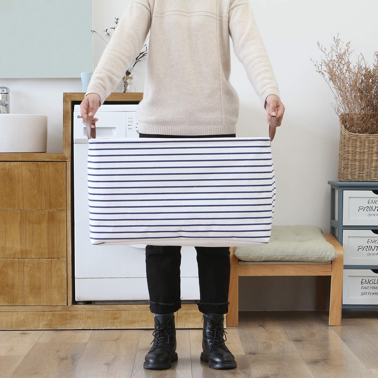 Hinwo 70L Extra Large Storage Bins, 4-Pack Closet Organizers And Storage, Foldable Clothes Storage Baskets With Handles, Contain