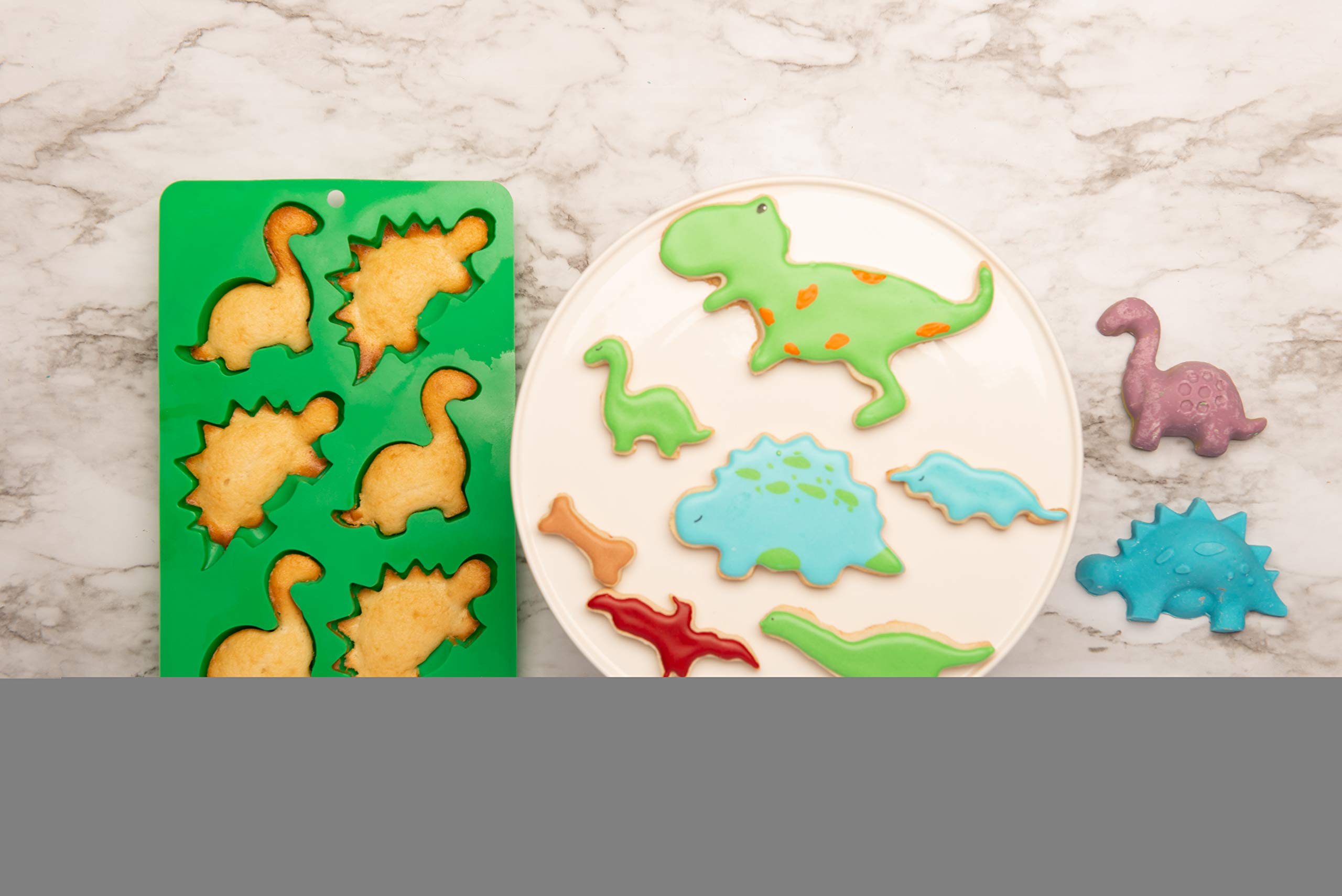 Handstand Kitchen Dinosaur Buddies 15-Piece Ultimate Baking Party With Recipes
