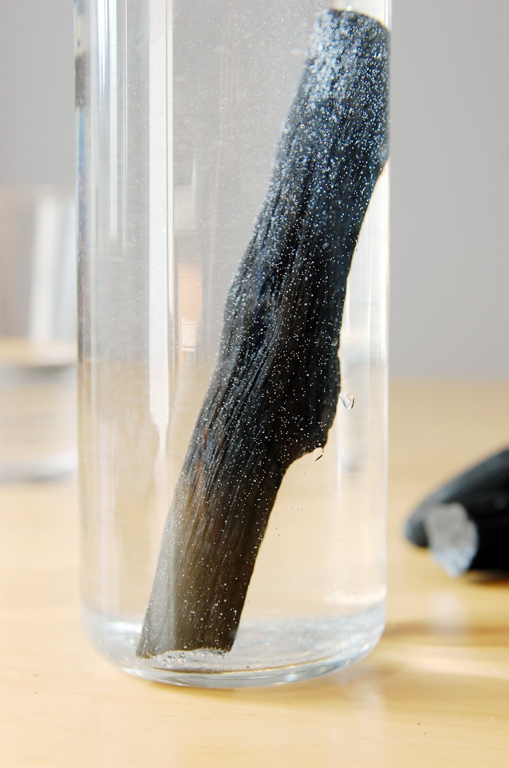 Binchotan Charcoal - Water Purifying Sticks For Great-Tasting Water From Kishu, Japan - Each Stick Filters Up To 2 Liters Of Wat