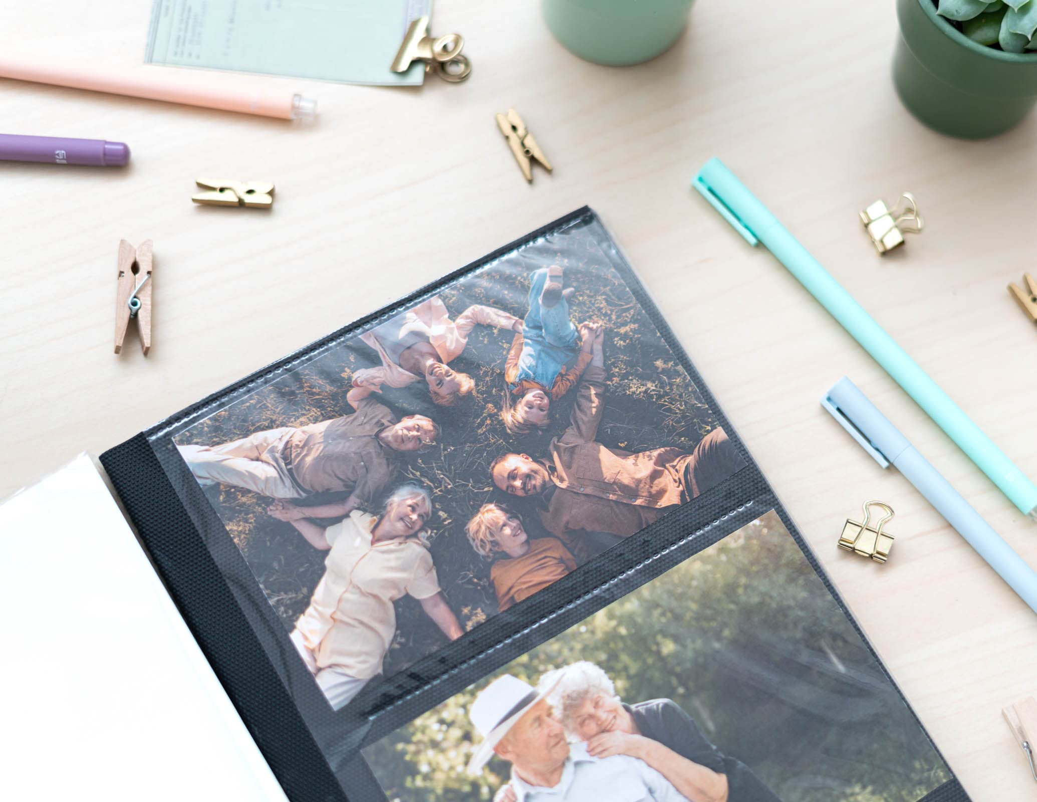 grupo Erik Official Around The World Photo Album - 6x4 Photo Album  10x15 cm - Family Photo Album 96 Pockets - Friend gifts - Travel gifts - Photo Albums 6x4 96 photos - Photo Album Slip In