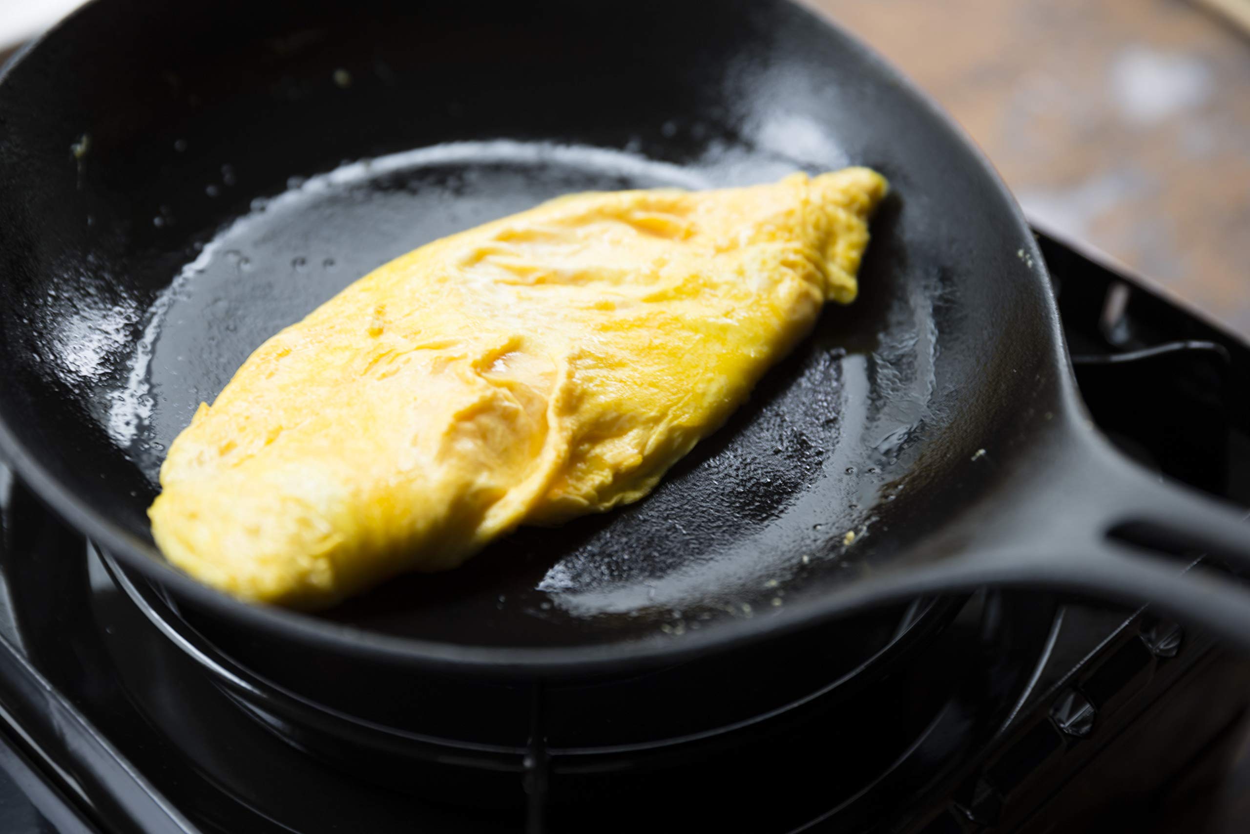 Iwachu 24601 Omelet 24, Black Baking, Inner Diameter: 9.3 Inches (23.5 Cm), Induction Compatible, Frying Pan, Nanbu Ironware