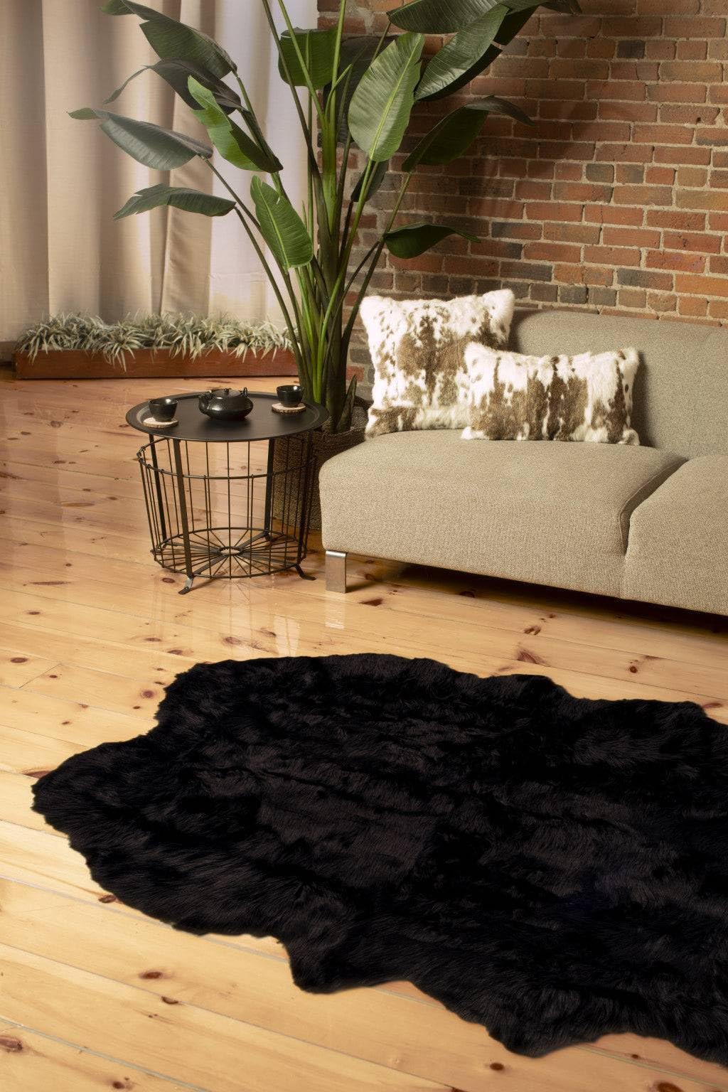 4 X 6 Black Faux Fur Washable Non Skid Area Rug