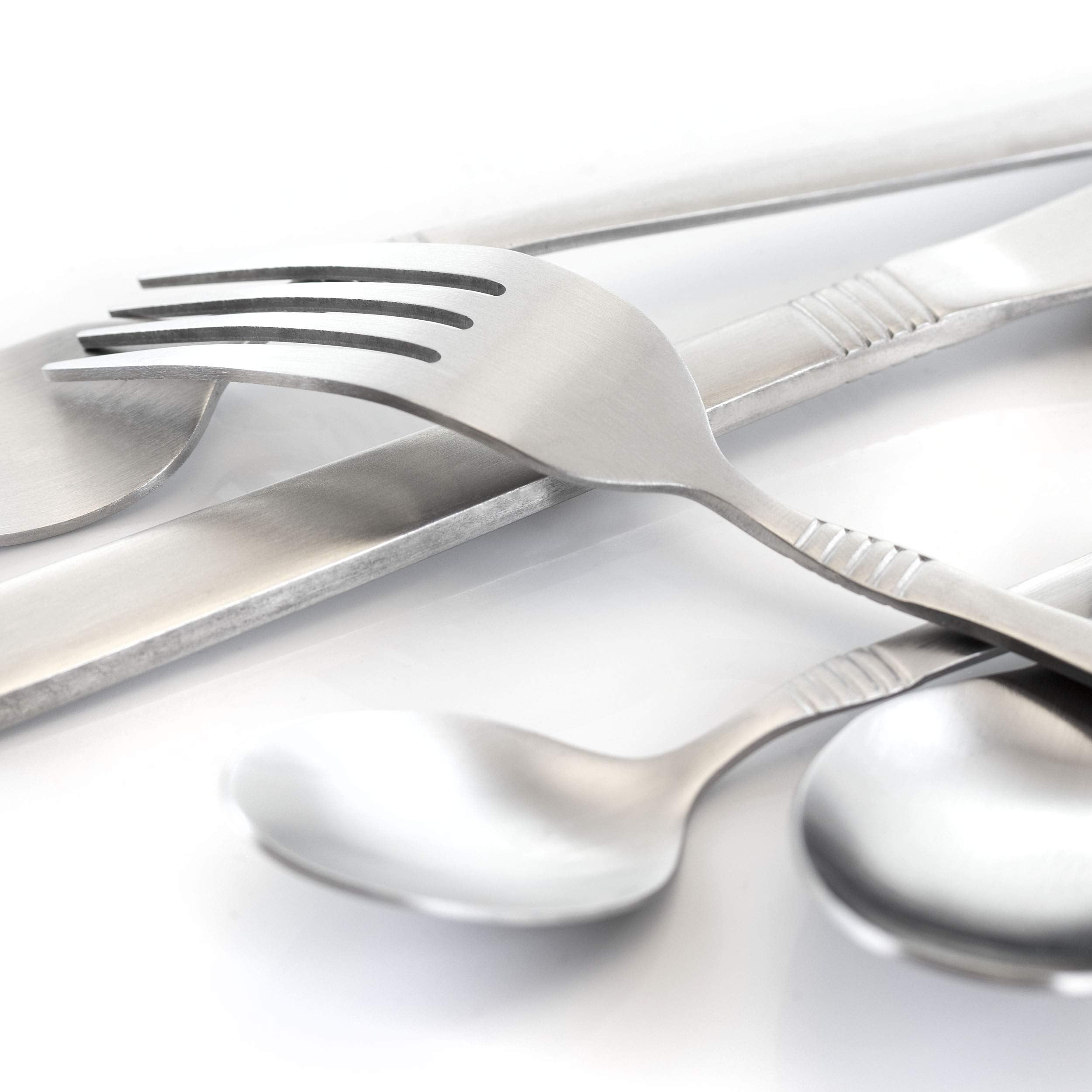 MegaChef Cravat 20 Piece Flatware Utensil Set  Stainless Steel Silverware Metal Service for 4 in Matte Silver