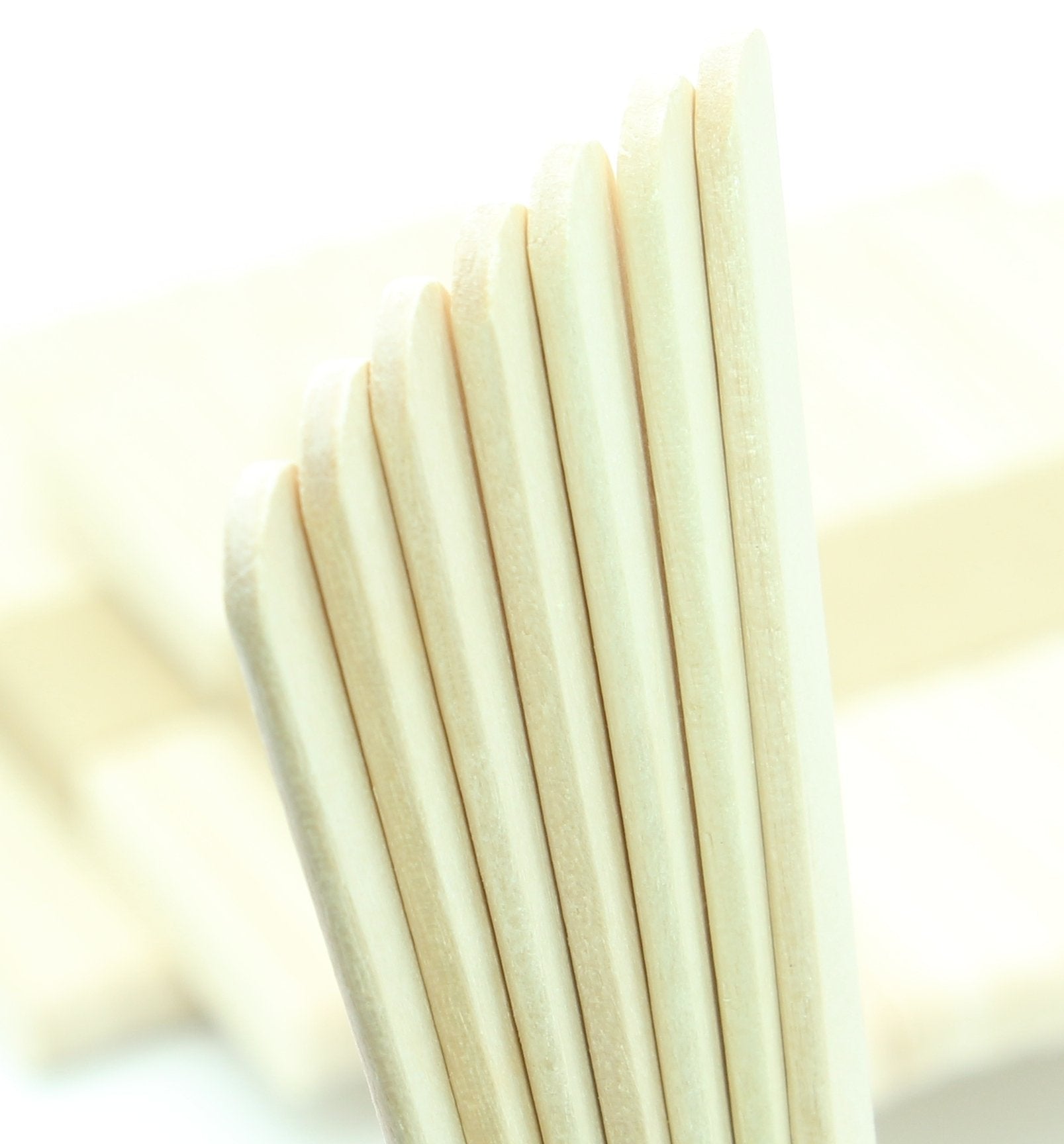 American Ice Pop Maker - Frozen Popsicle Mold Wooden Ice Cream Sticks (200 Sticks, Natural)